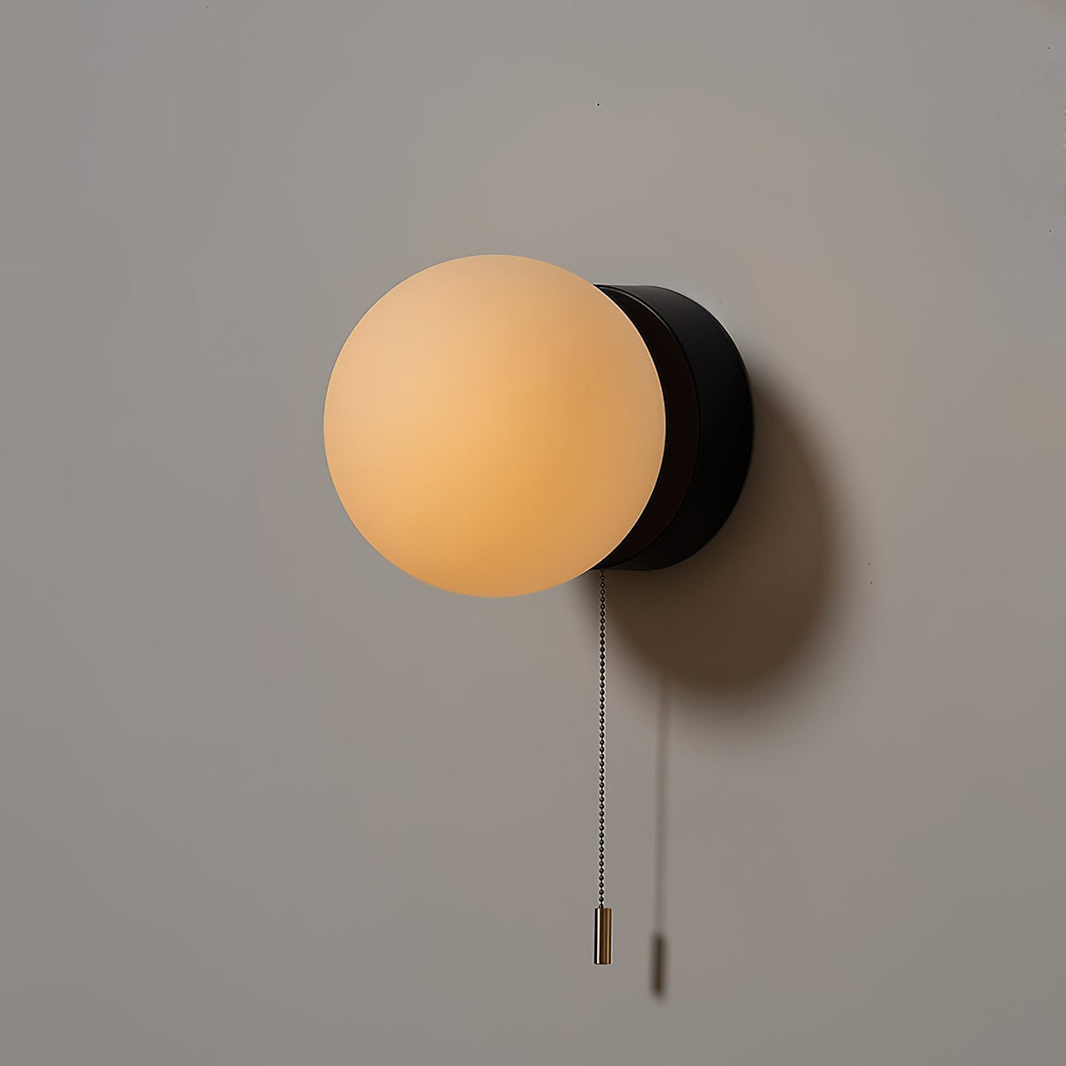Reneette Wall Lamp