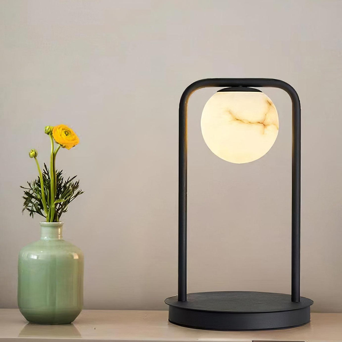 Ulrinus Arch Alabaster Table Lamp