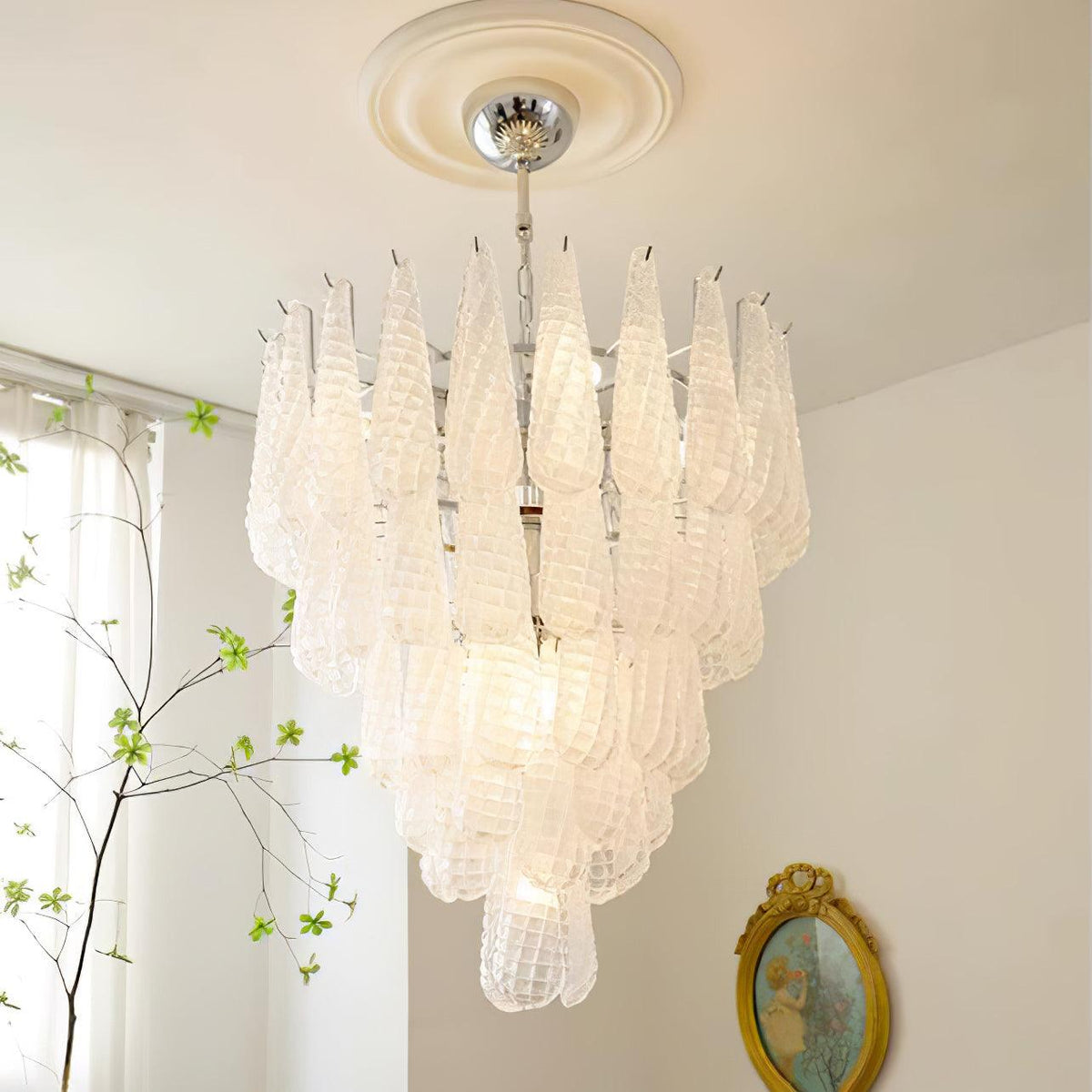 Zemaryra Glass Chandelier