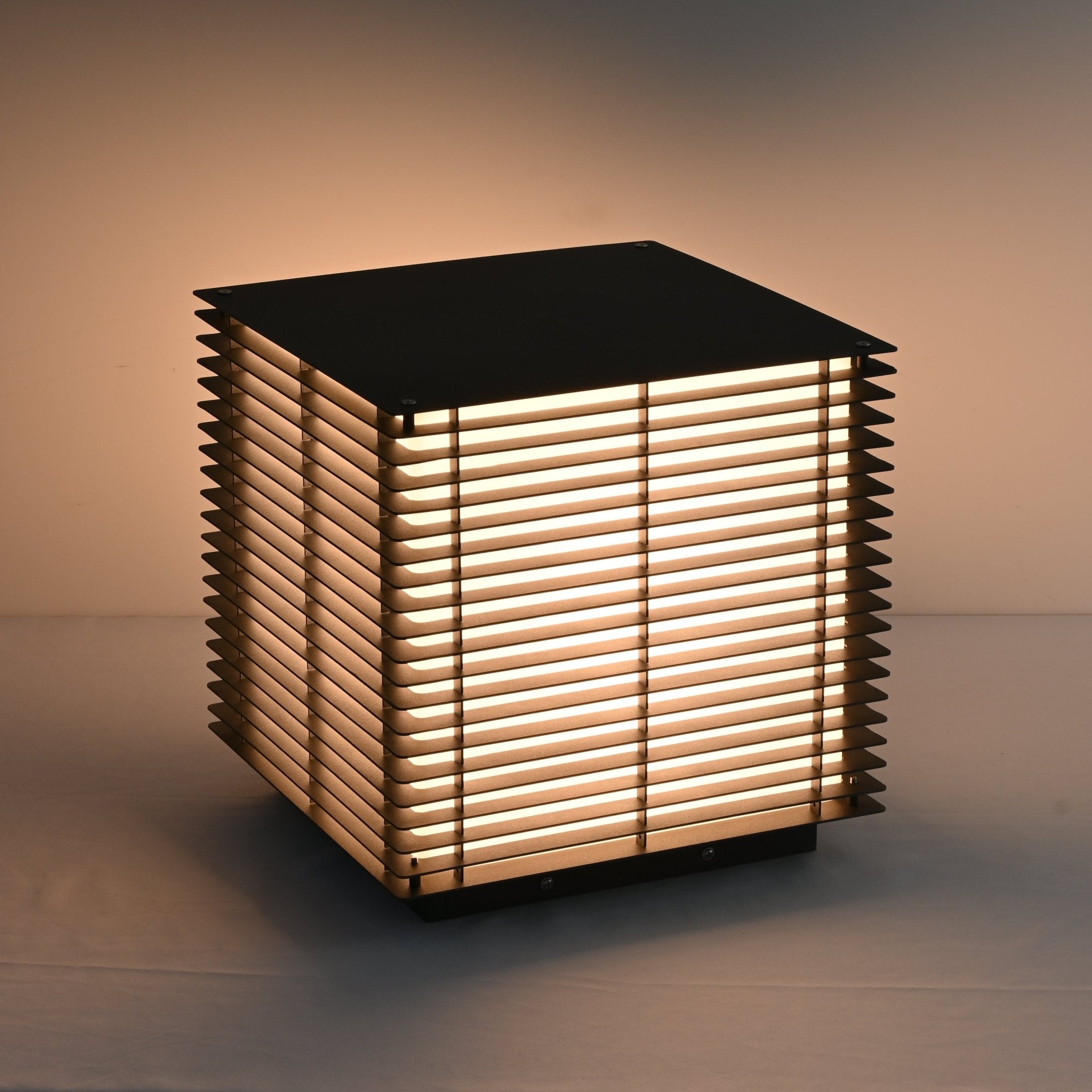 Cubra Grid Post Outdoor Light
