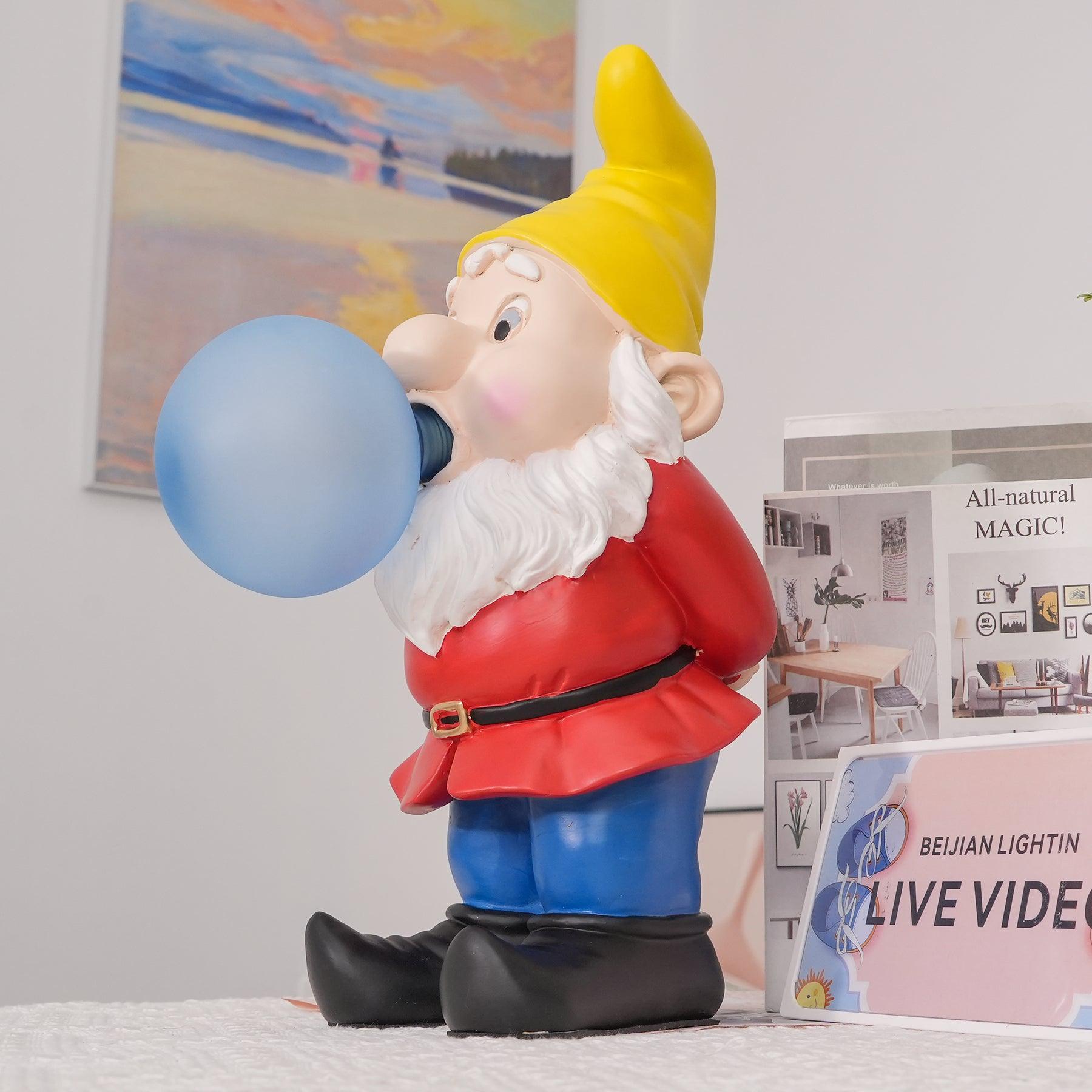 Brisa Resin Playful Table Lamp