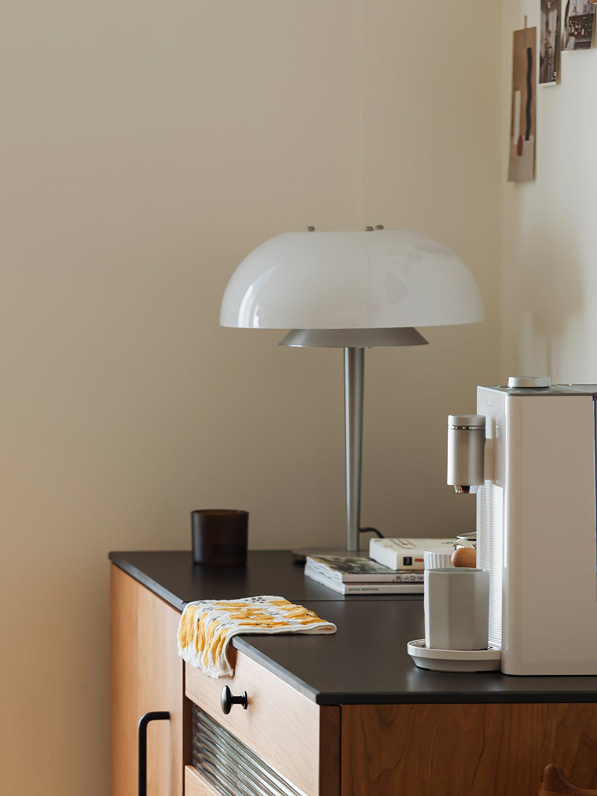 Nilten Modern Glass Table Lamp