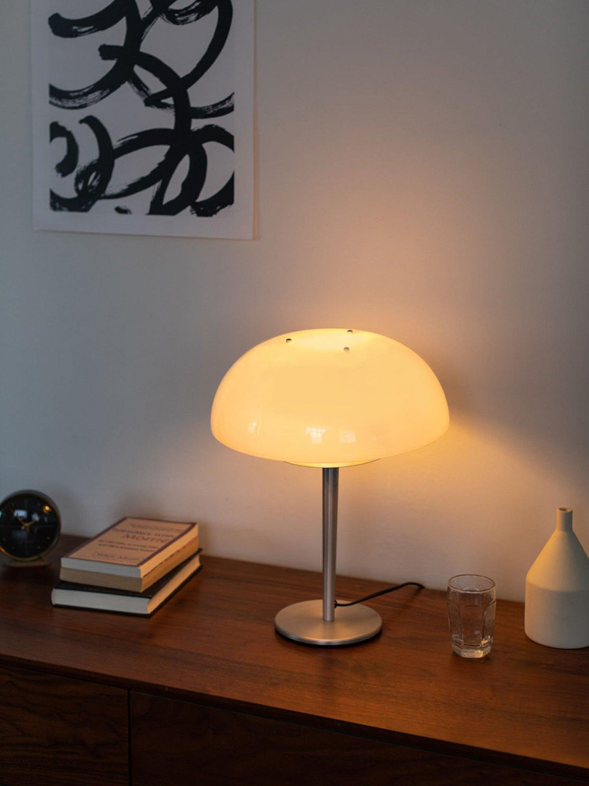 Nilten Modern Glass Table Lamp