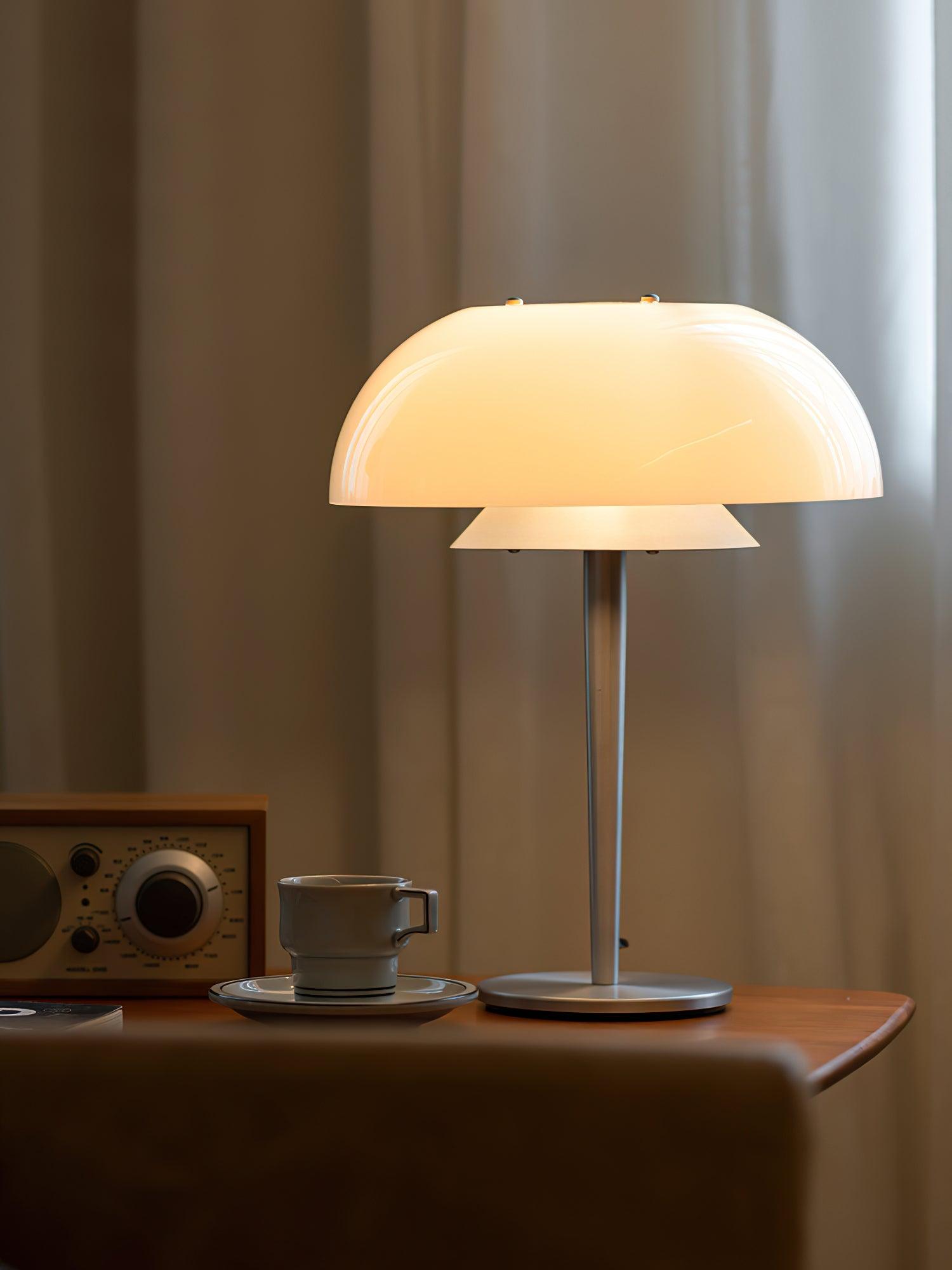 Nilten Modern Glass Table Lamp