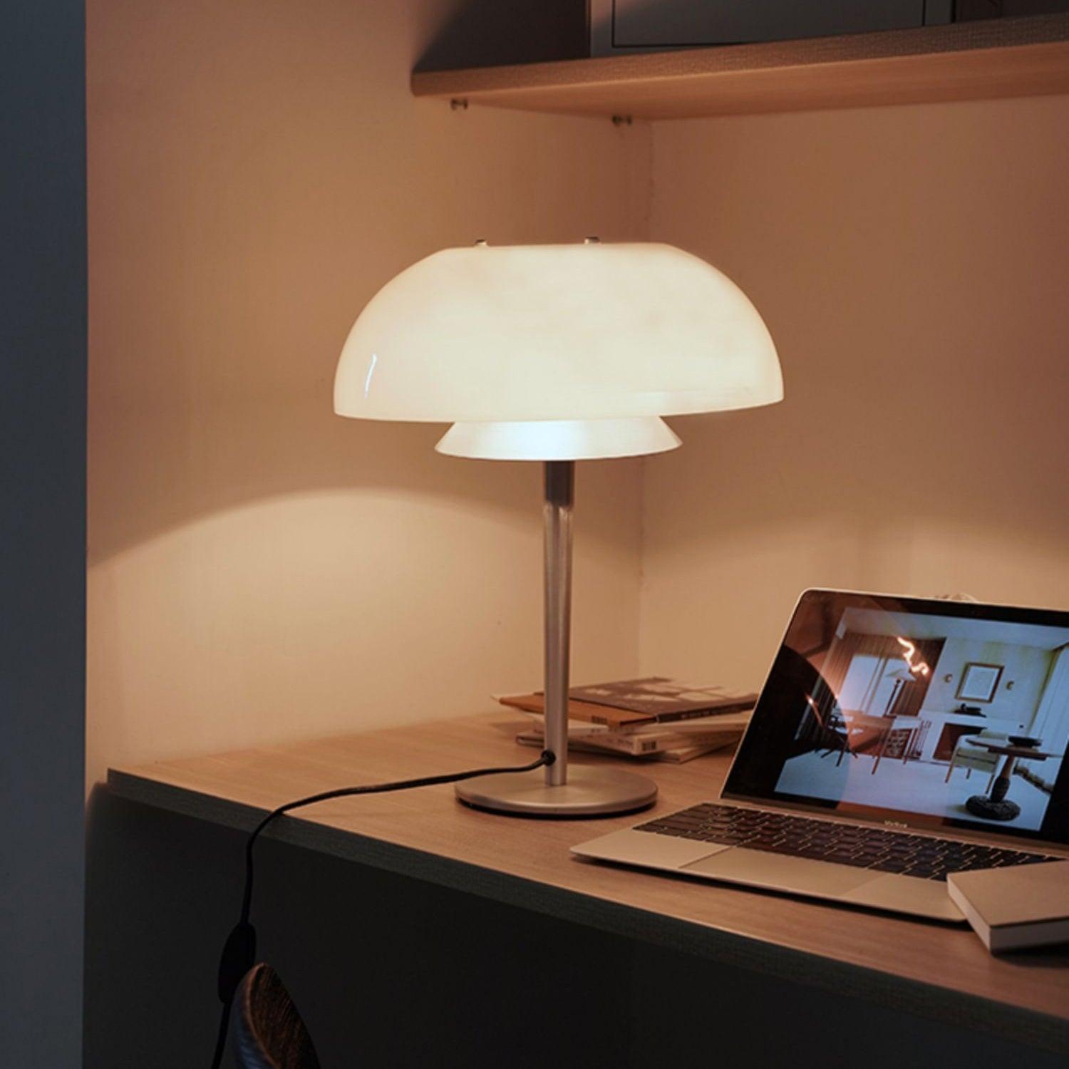 Nilten Modern Glass Table Lamp