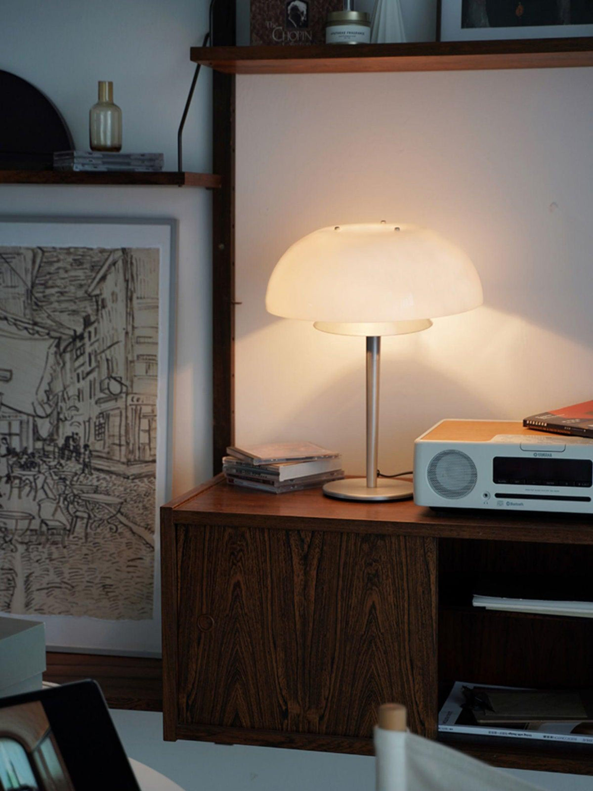 Nilten Modern Glass Table Lamp
