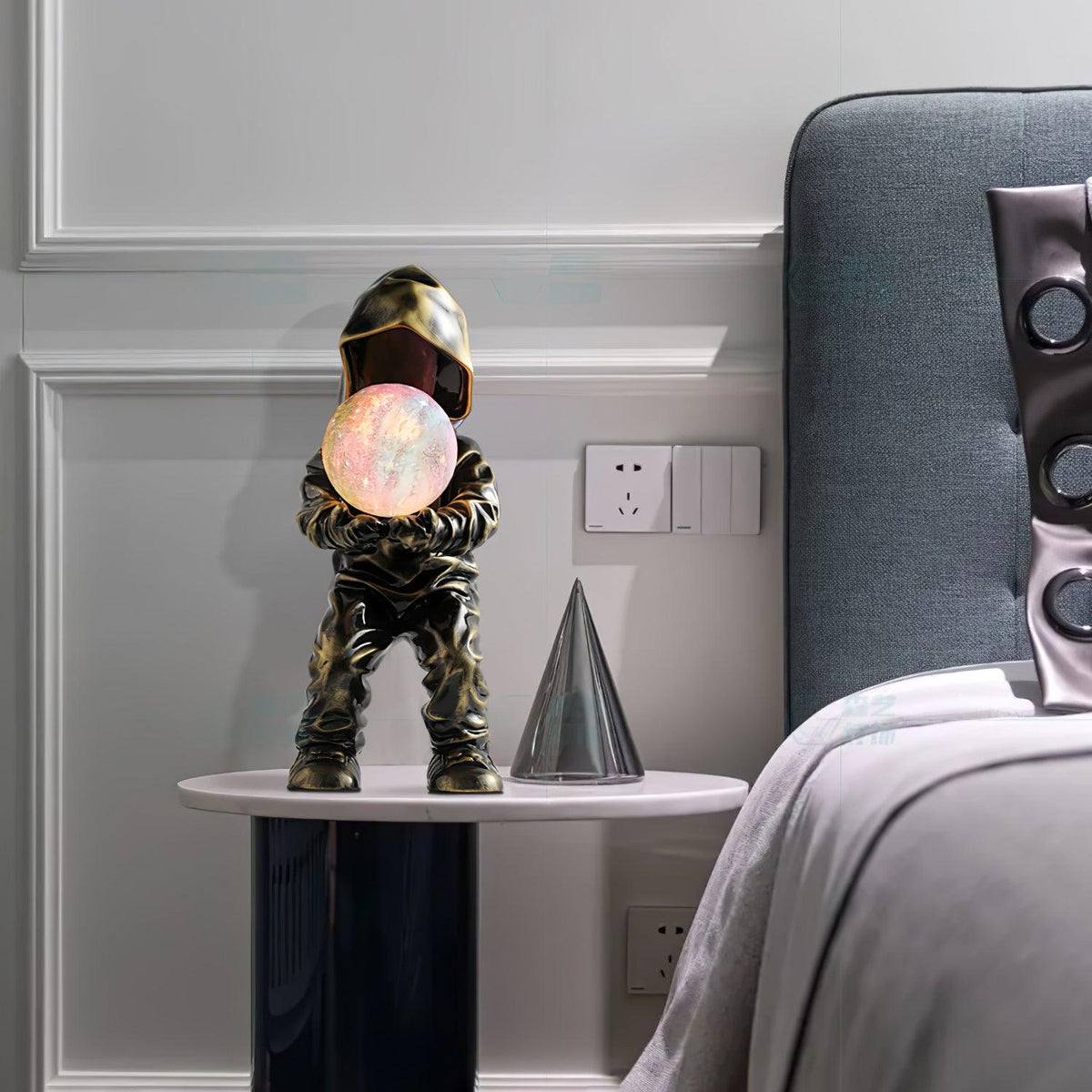 Orinex Resin Artistic Table Lamp