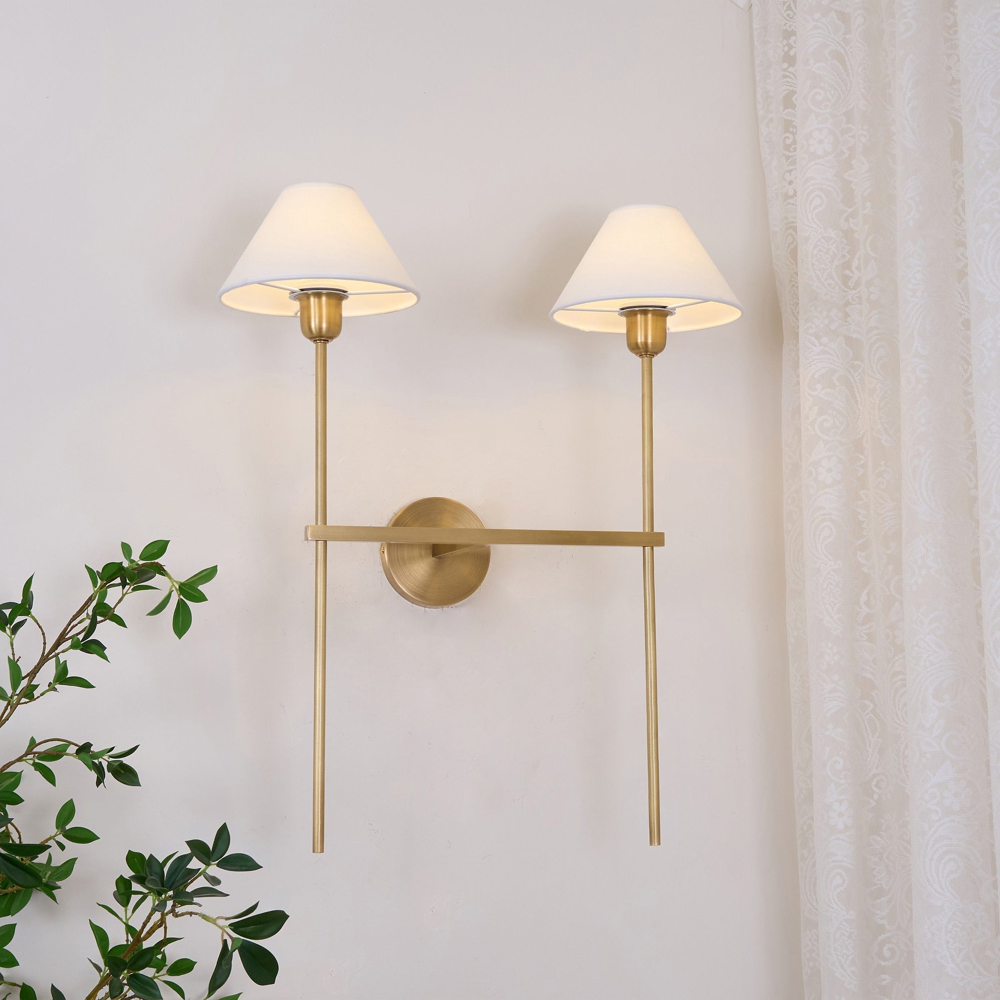 Orelisira Wall Lamp