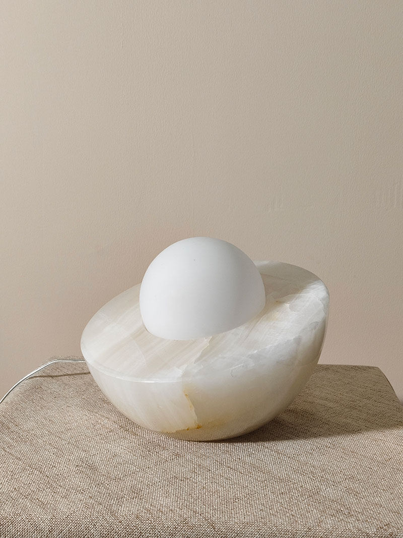 Fryle Jade Minimalist Halo Table Lamp