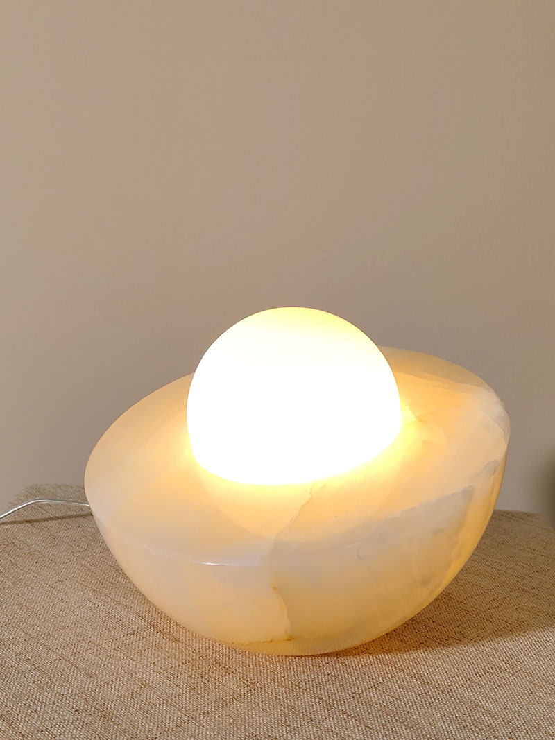 Fryle Jade Minimalist Halo Table Lamp