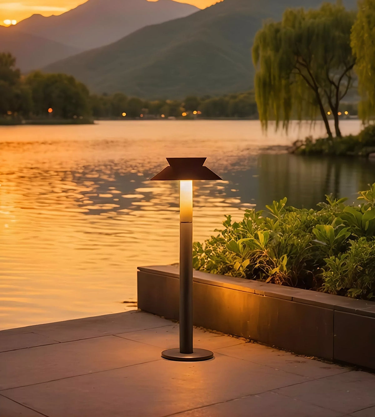 Jildo Stem Outdoor Path Light