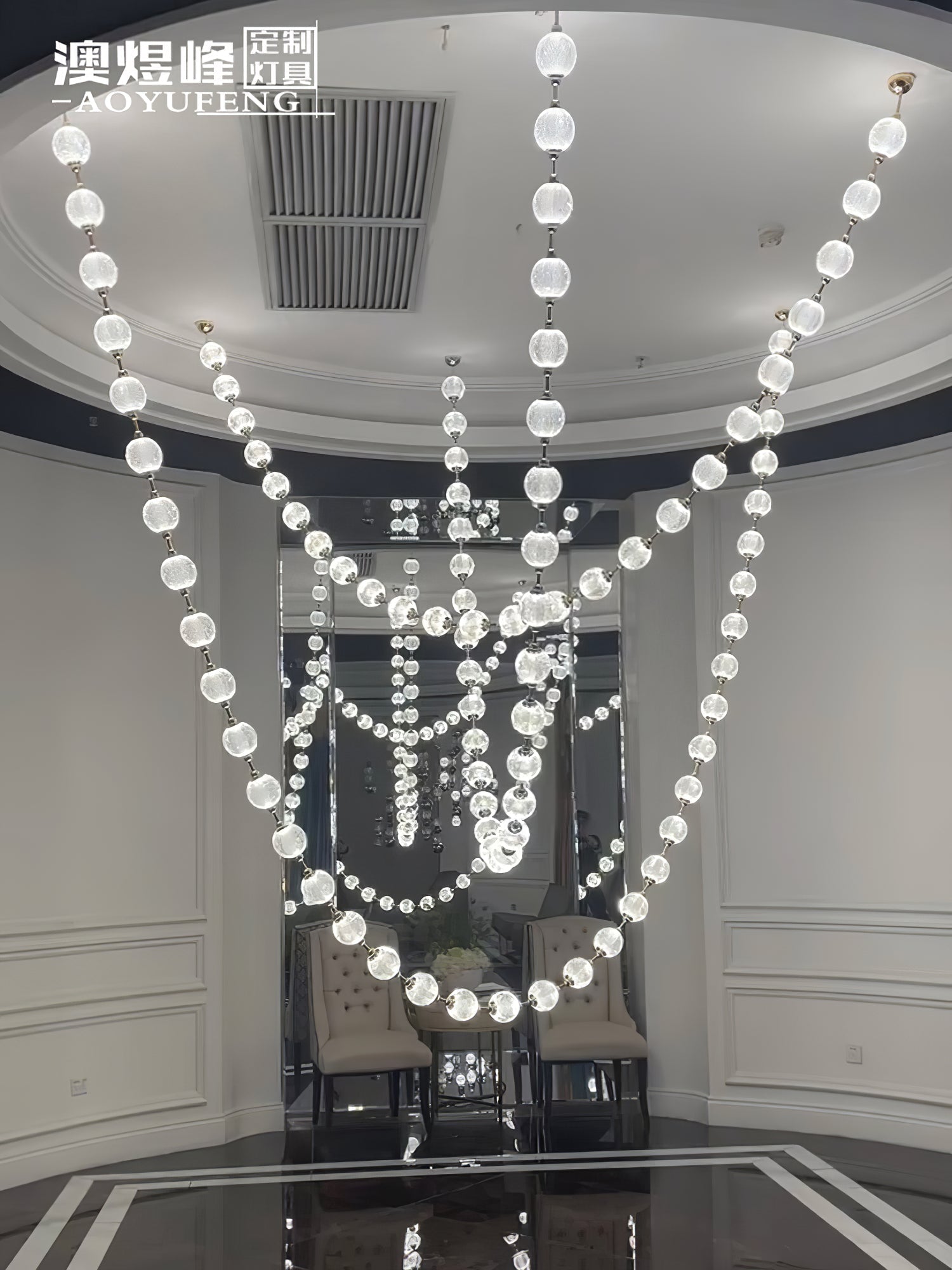 Zalvarin Brass Sputnik Chandelier - Neutral Decor