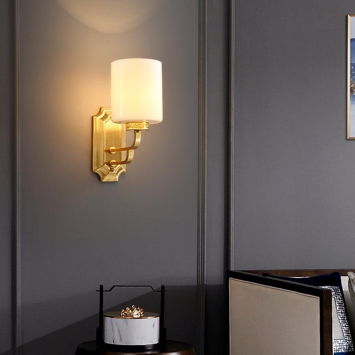 Regal Classic Brass Wall Lamp