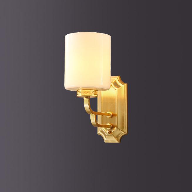 Regal Classic Brass Wall Lamp