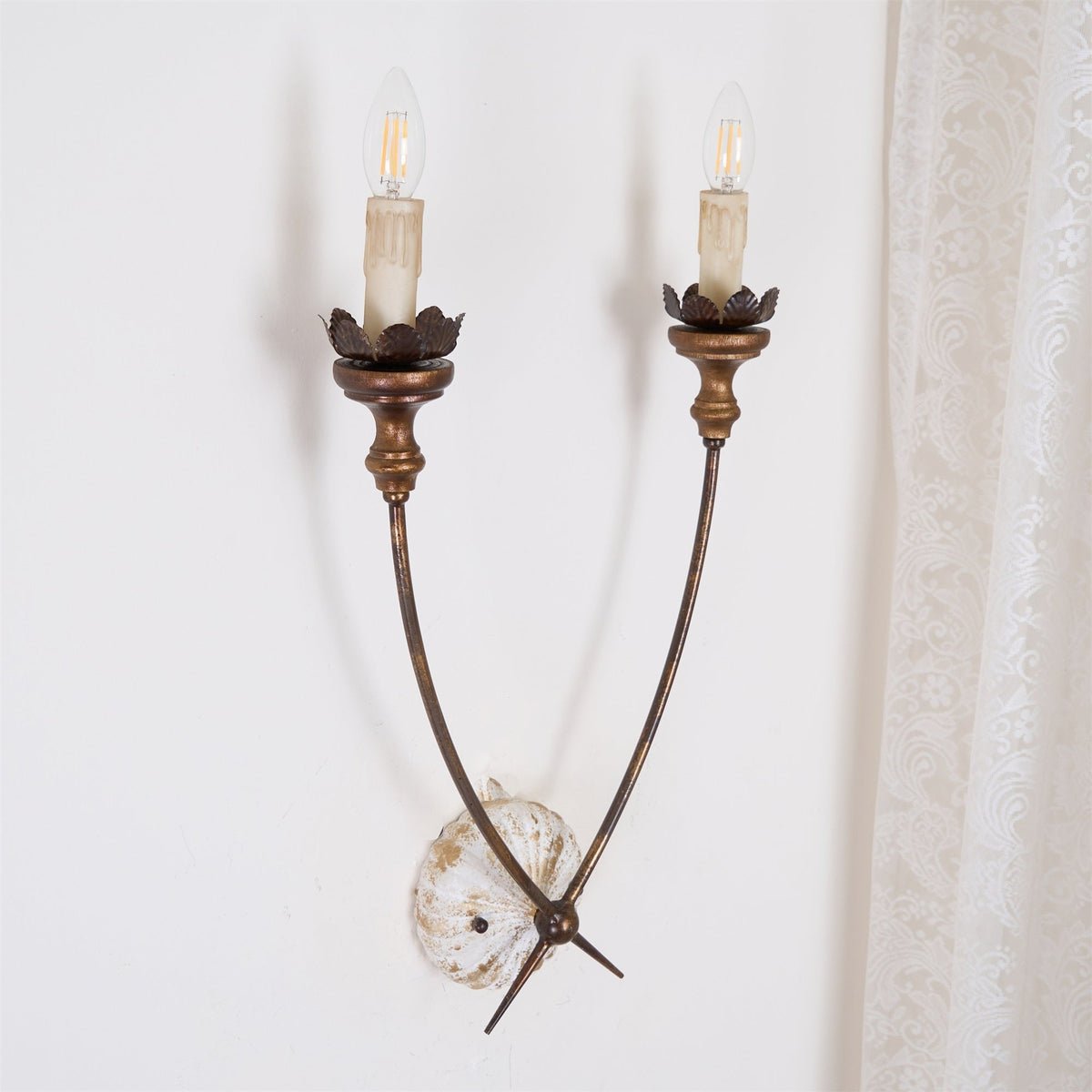 Rinirise Wooden Wall Lamp