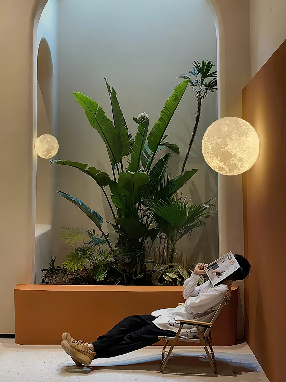 Olsolan Nordic Art Moon 3D Plastic Wall Lamp