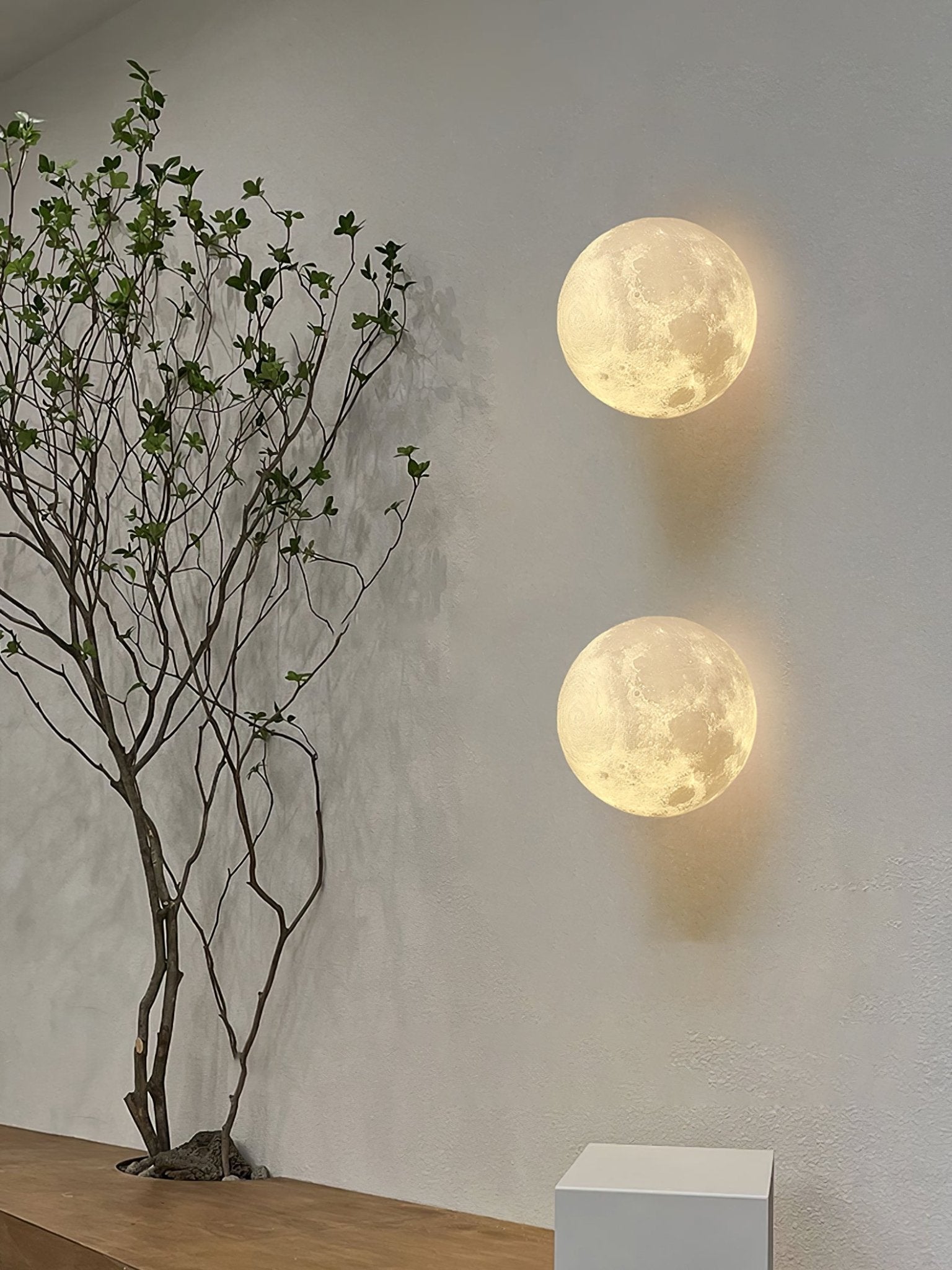 Olsolan Nordic Art Moon 3D Plastic Wall Lamp