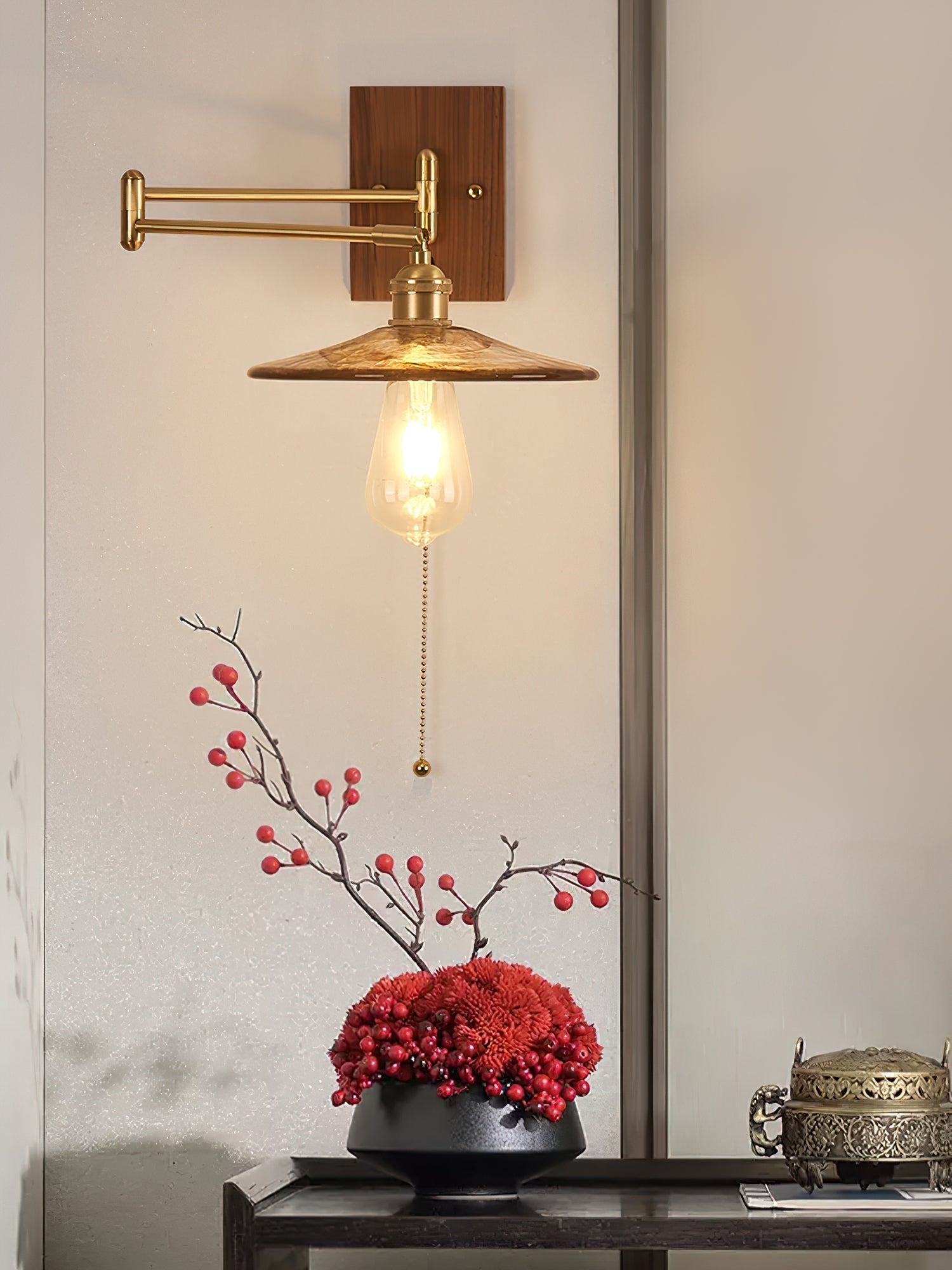 Umeris Elegance Vintage Walnut Wall Lamp