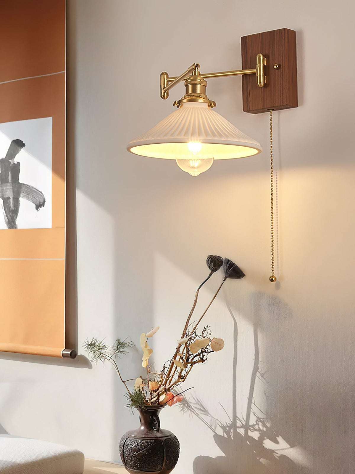 Umeris Elegance Vintage Walnut Wall Lamp