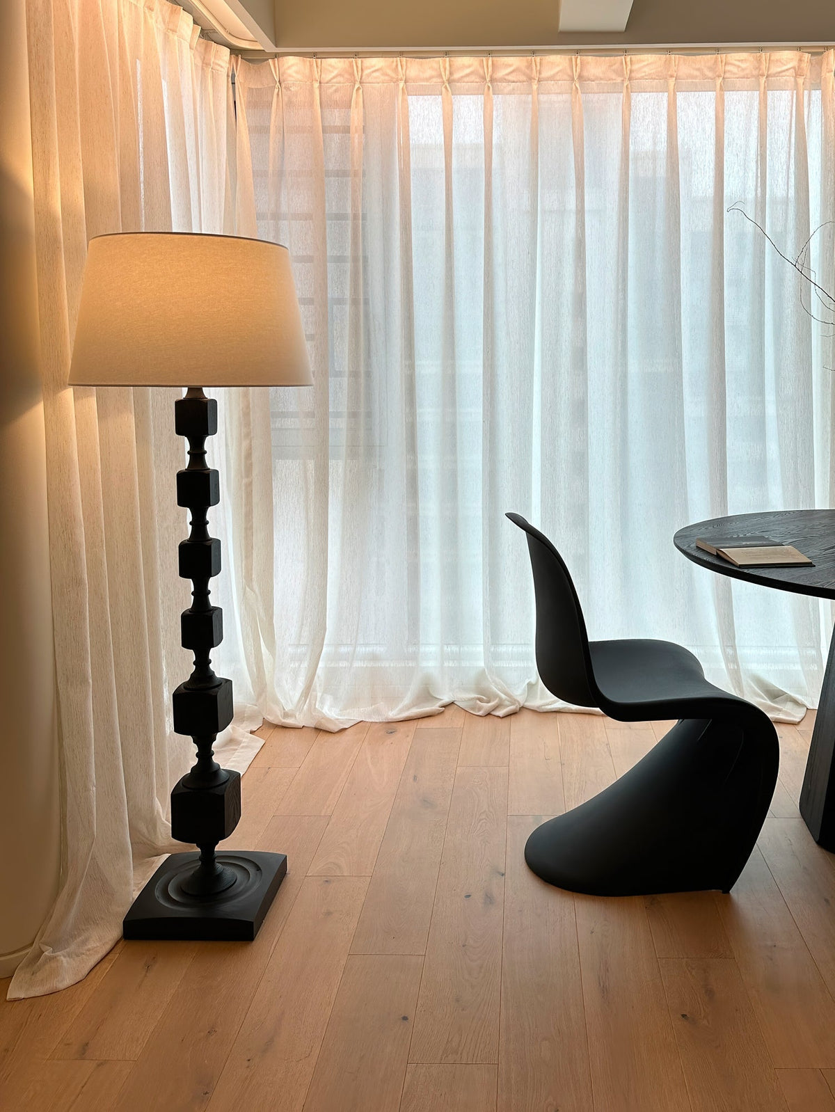 Sylarelle Hexas Wood Floor Lamp
