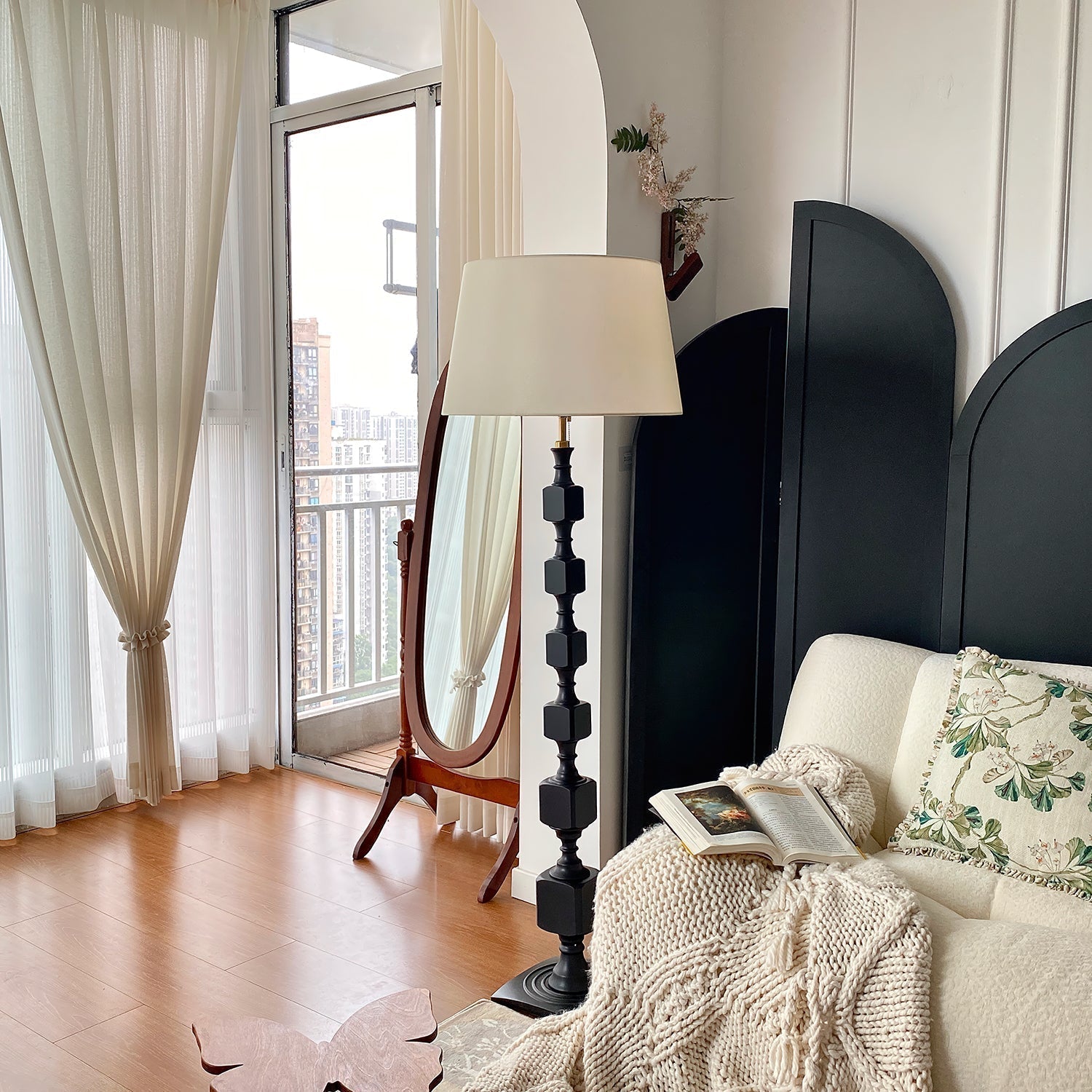 Sylarelle Hexas Wood Floor Lamp