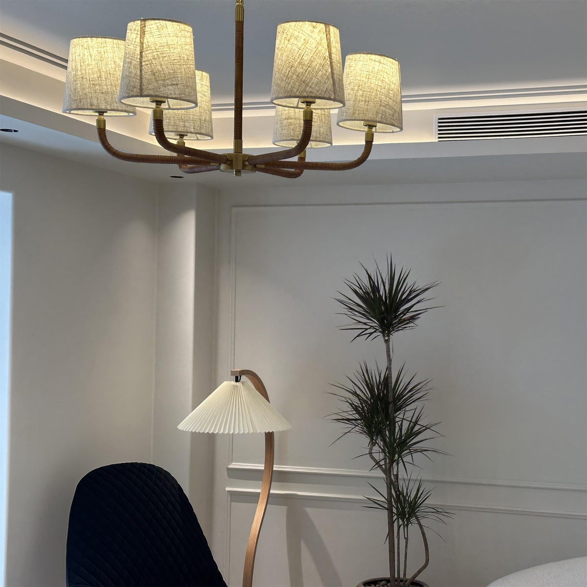 Briarie Chandelier