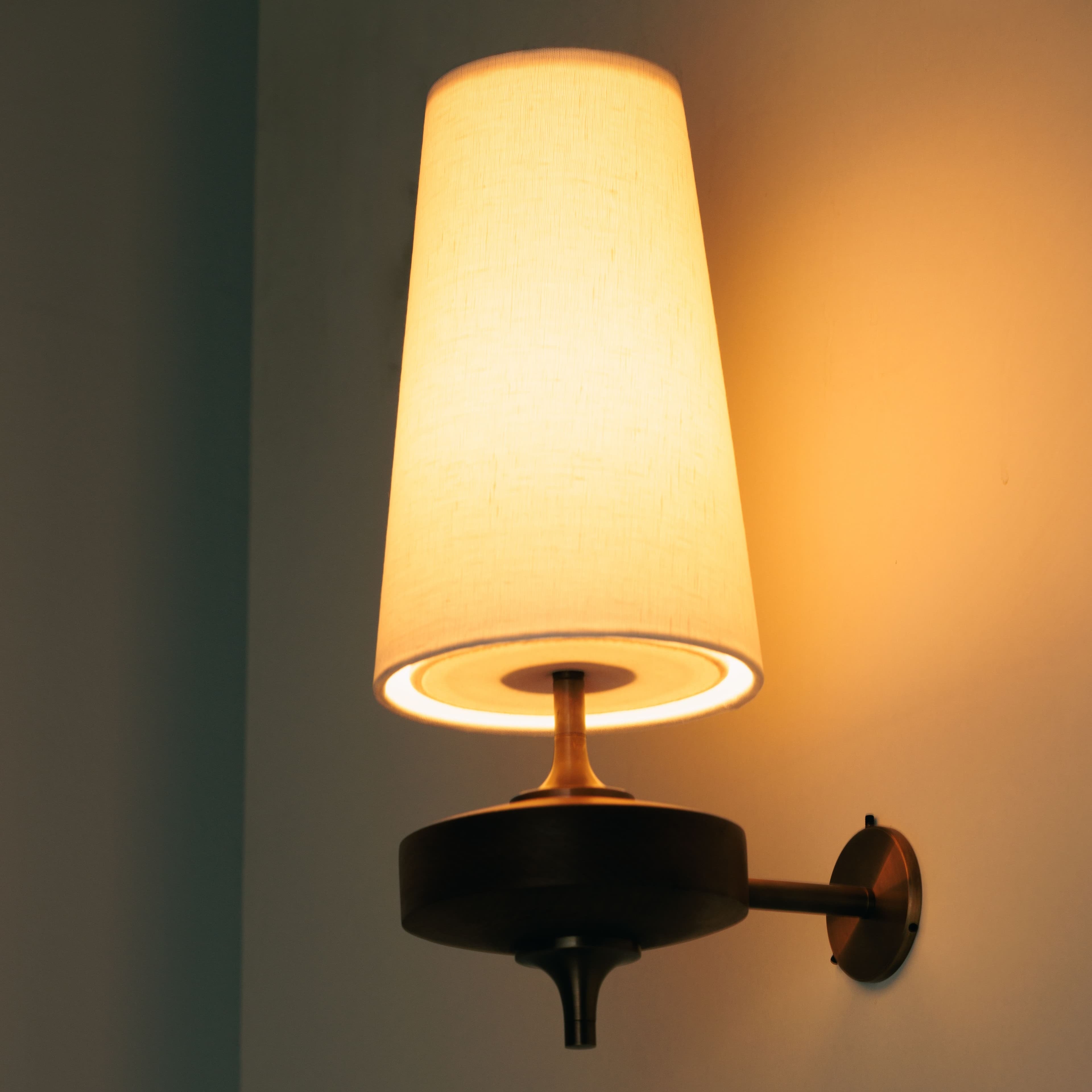Nydorisra Vintage Antique Brass Wall Light