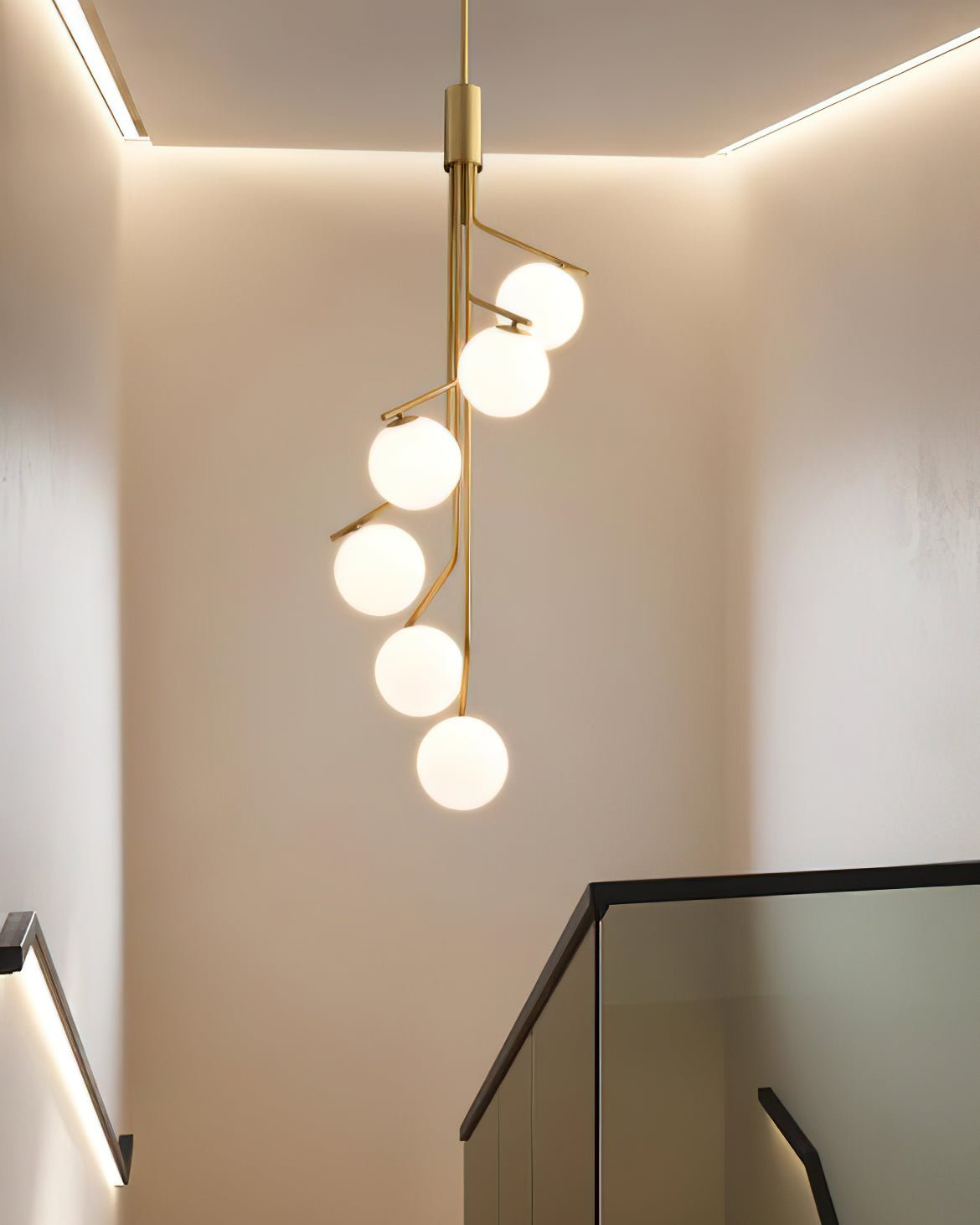 Solivine Chandelier Gold Branch Globe LED