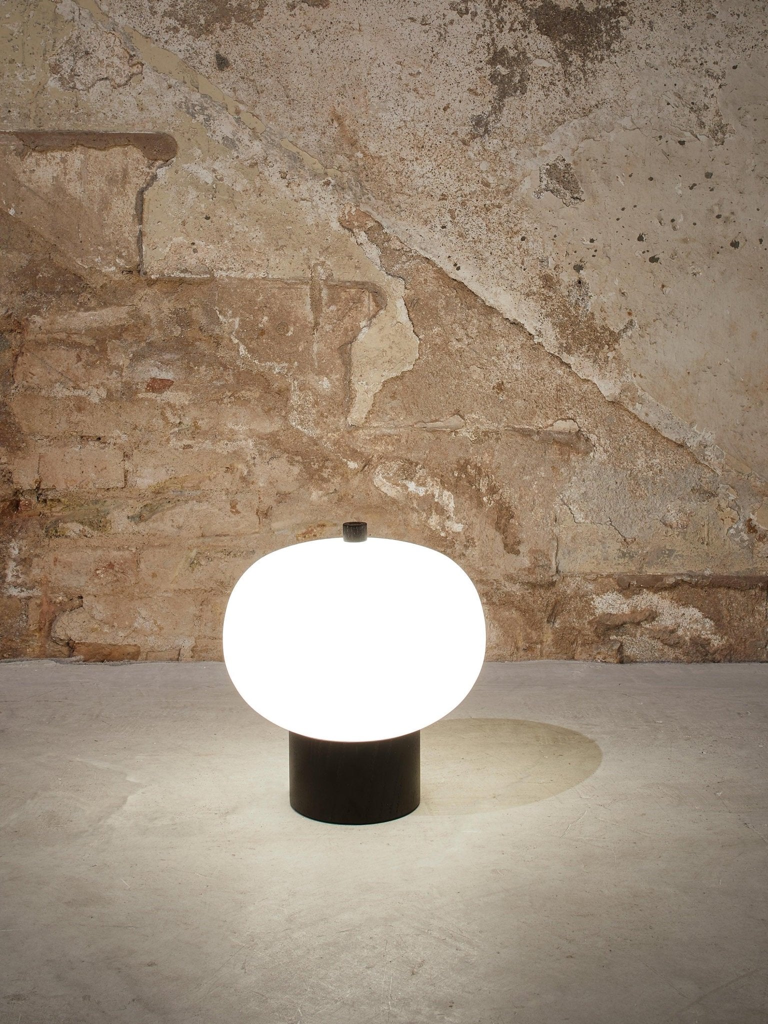Jaldes Wood & Glass Table Lamp