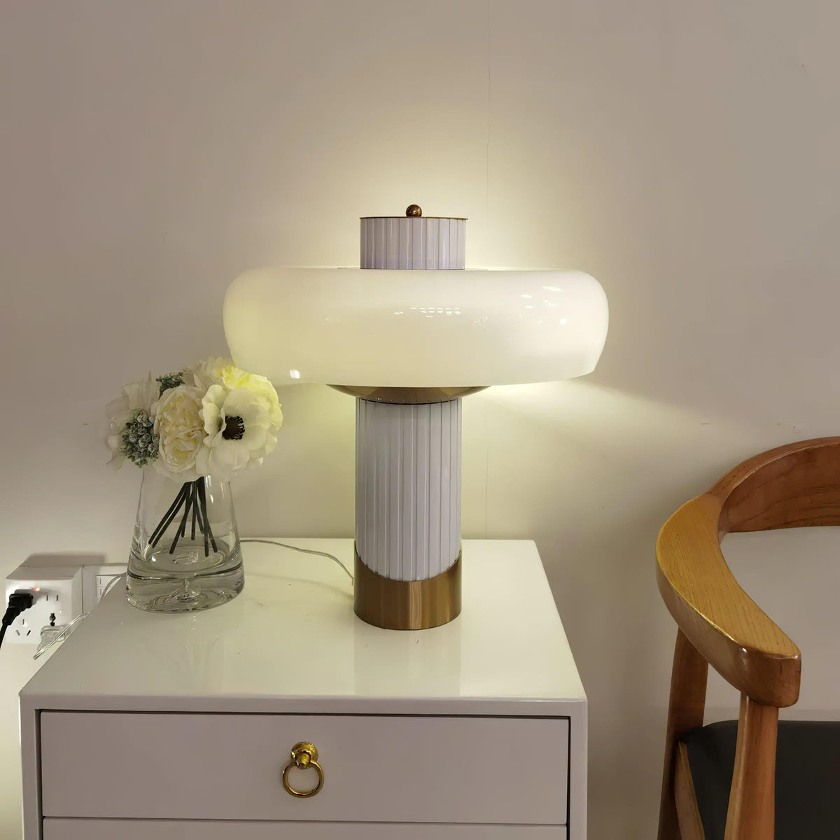 Velisine Contemporary Glass Table lamp