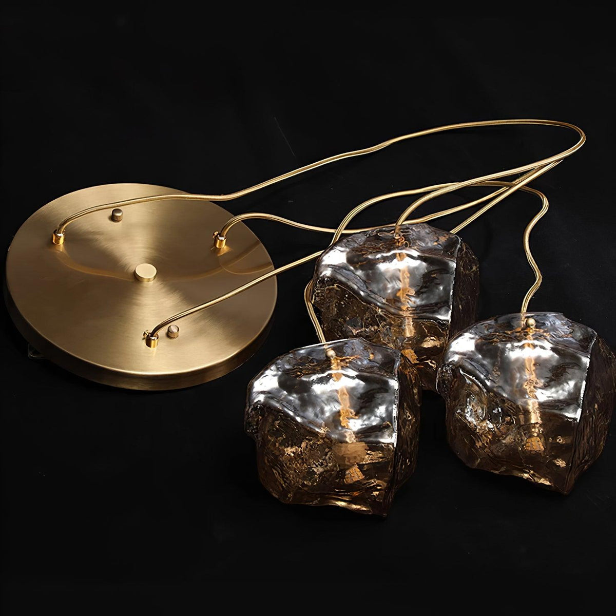Kixu Brass Luxurious Pendant Lamp