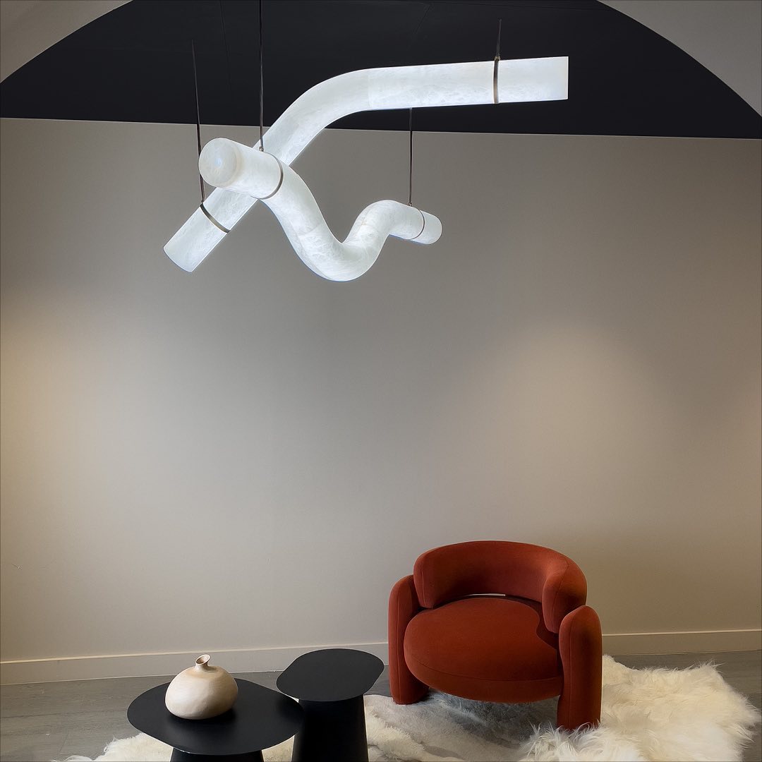 Mithos Curved Alabaster Pendant Light