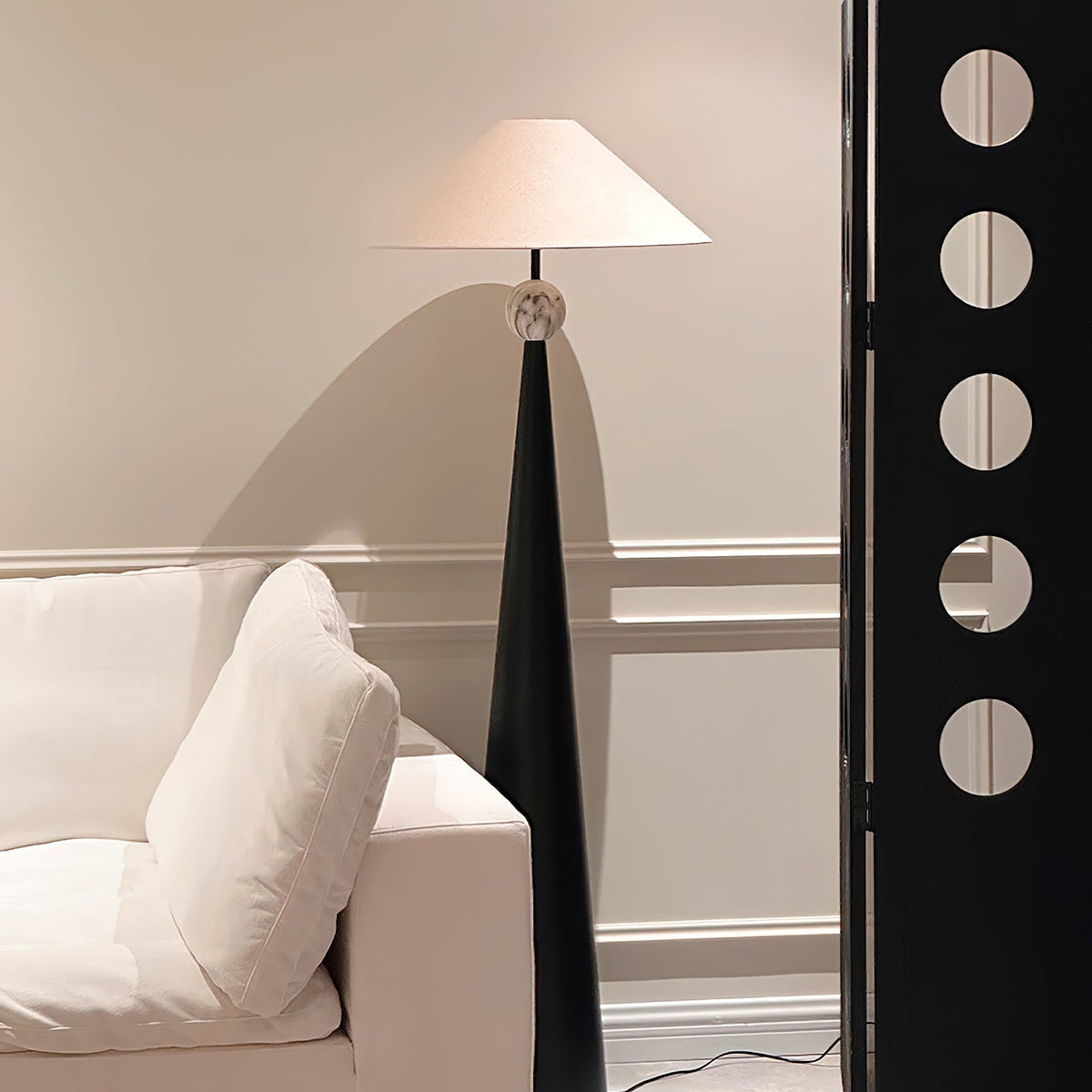 Elaaraine Floor Lamp