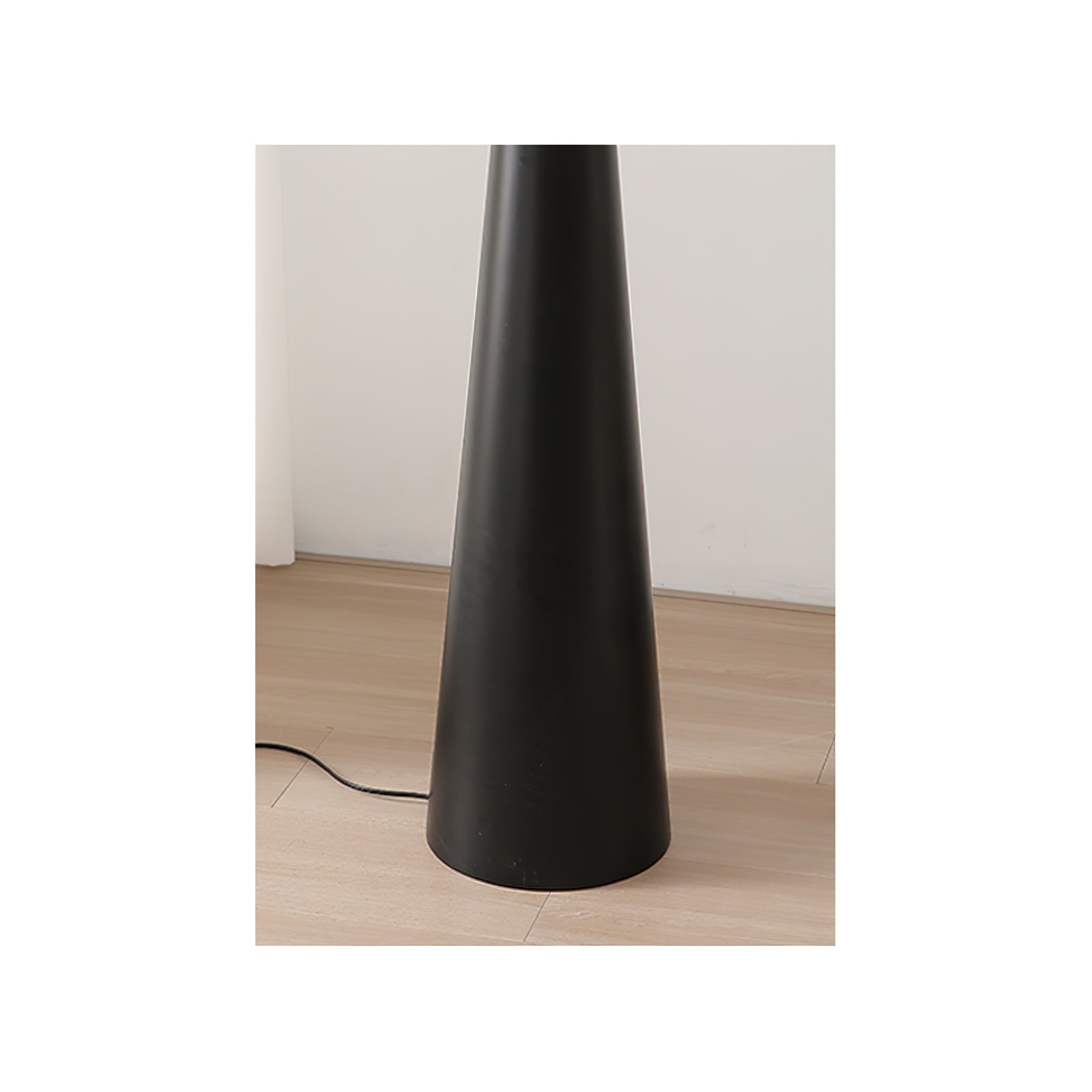Elaaraine Floor Lamp