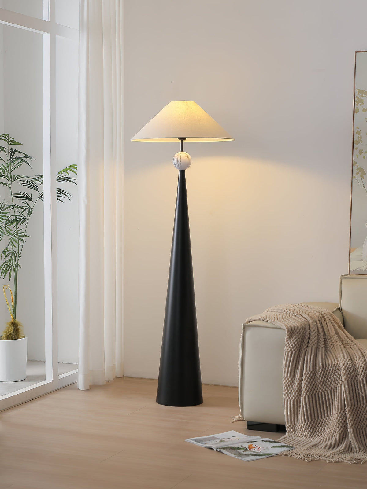 Elaaraine Floor Lamp