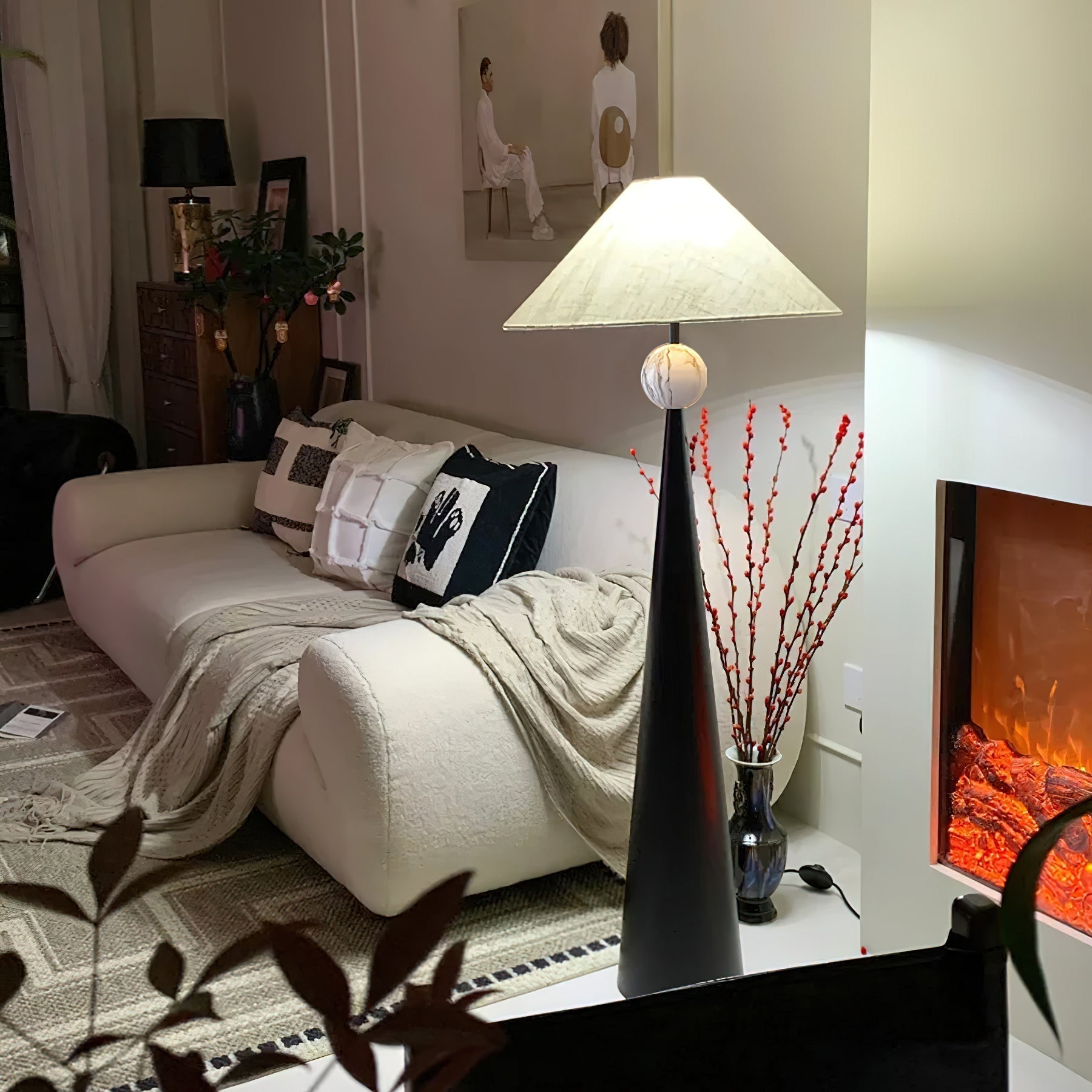 Elaaraine Floor Lamp