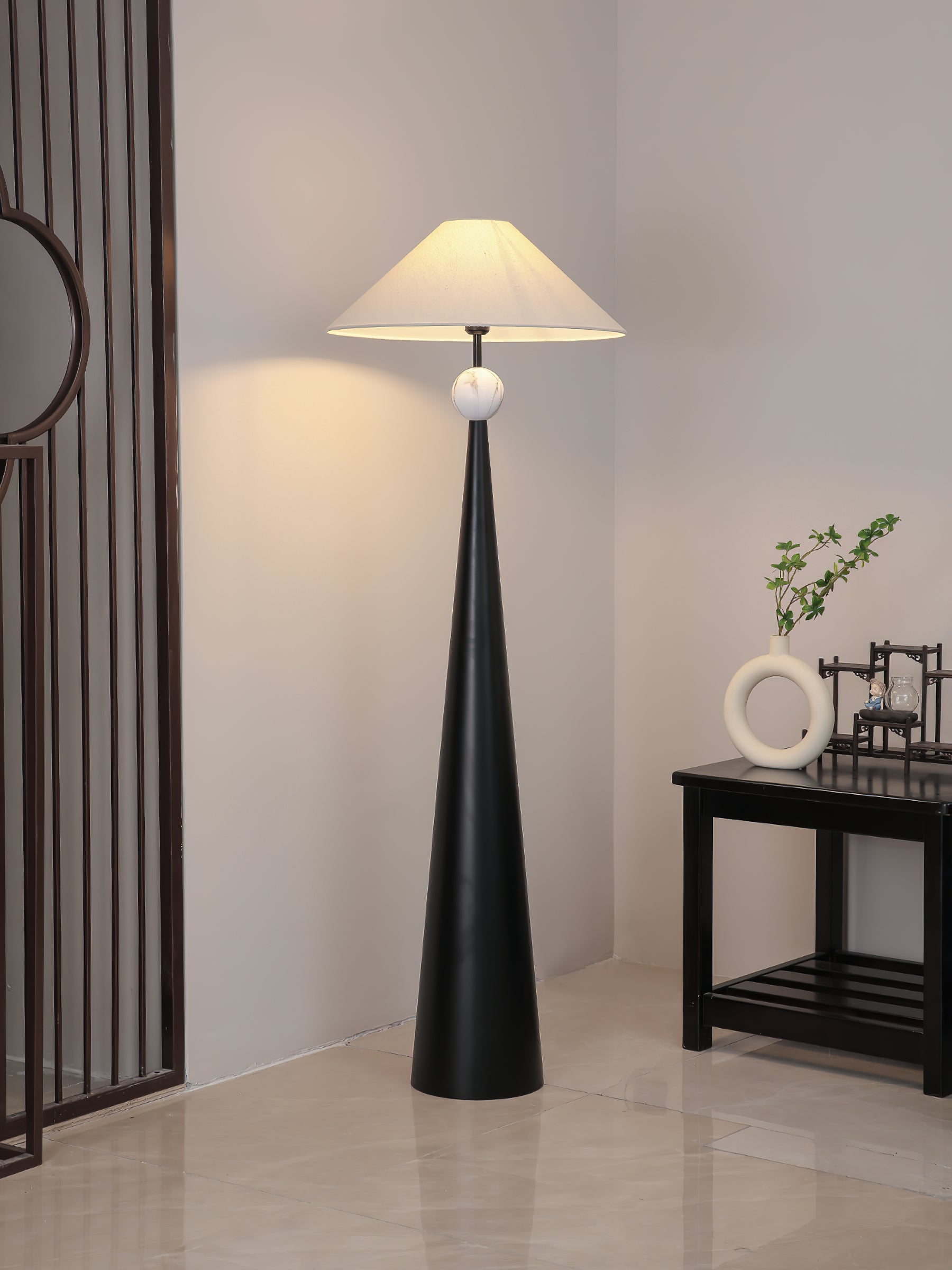 Elaaraine Floor Lamp