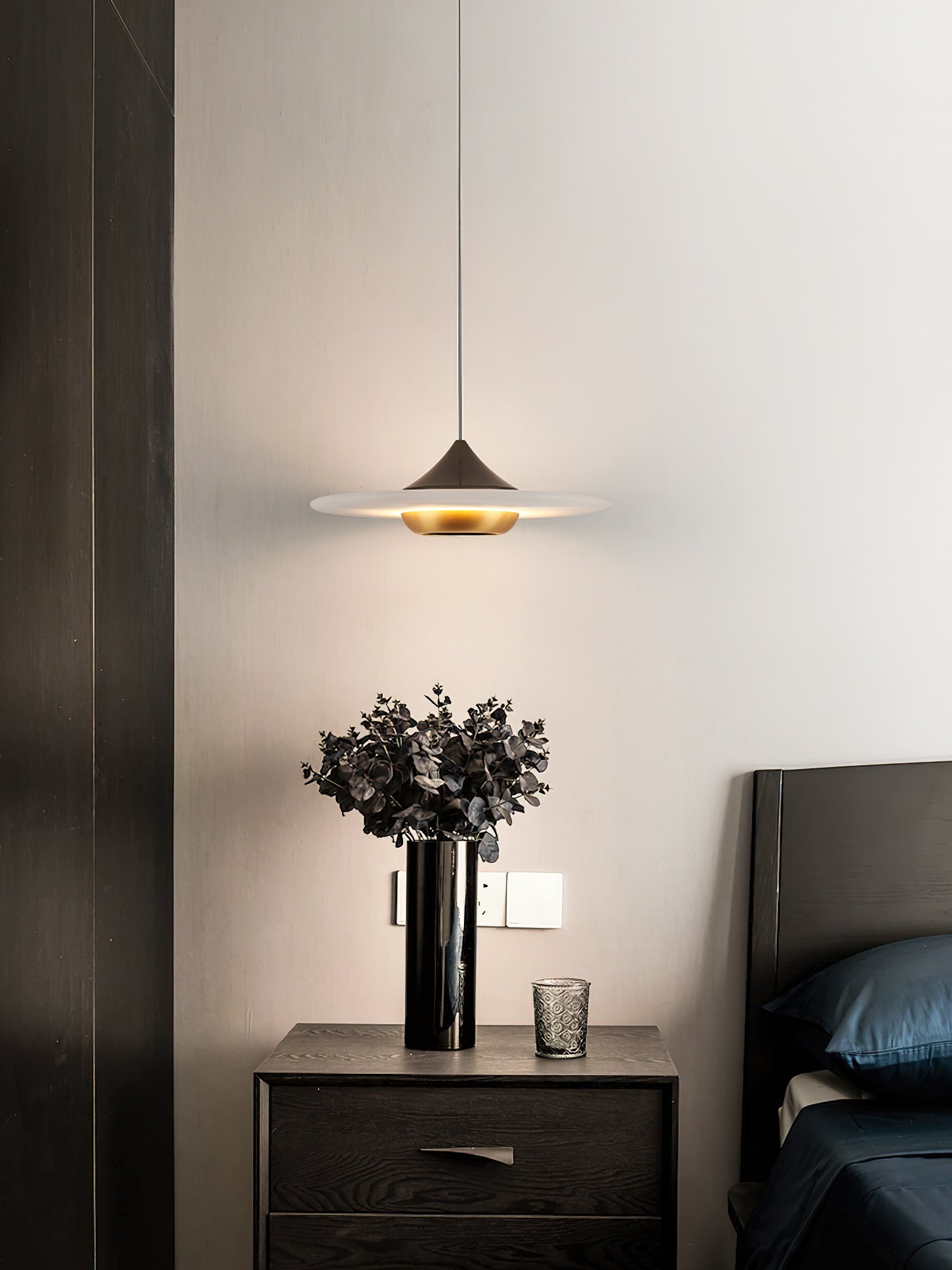 Sororira Pendant Light