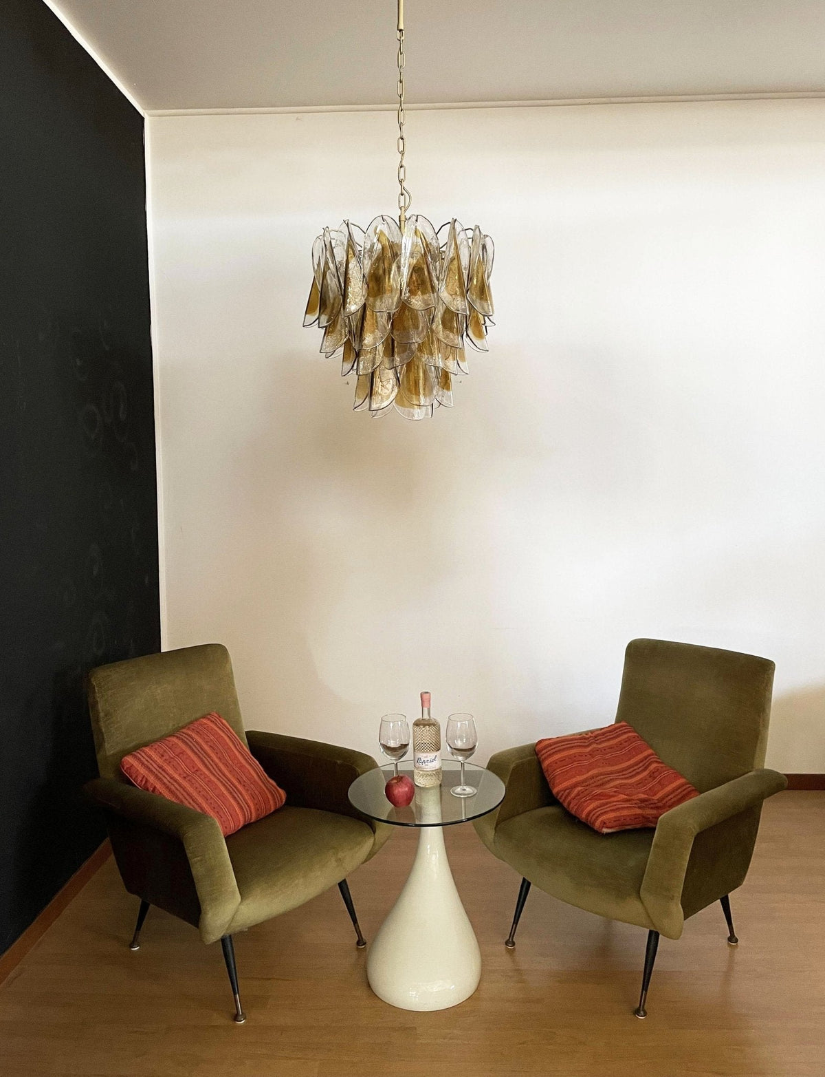 Vild Chandelier Isabella Gold Petal Layered
