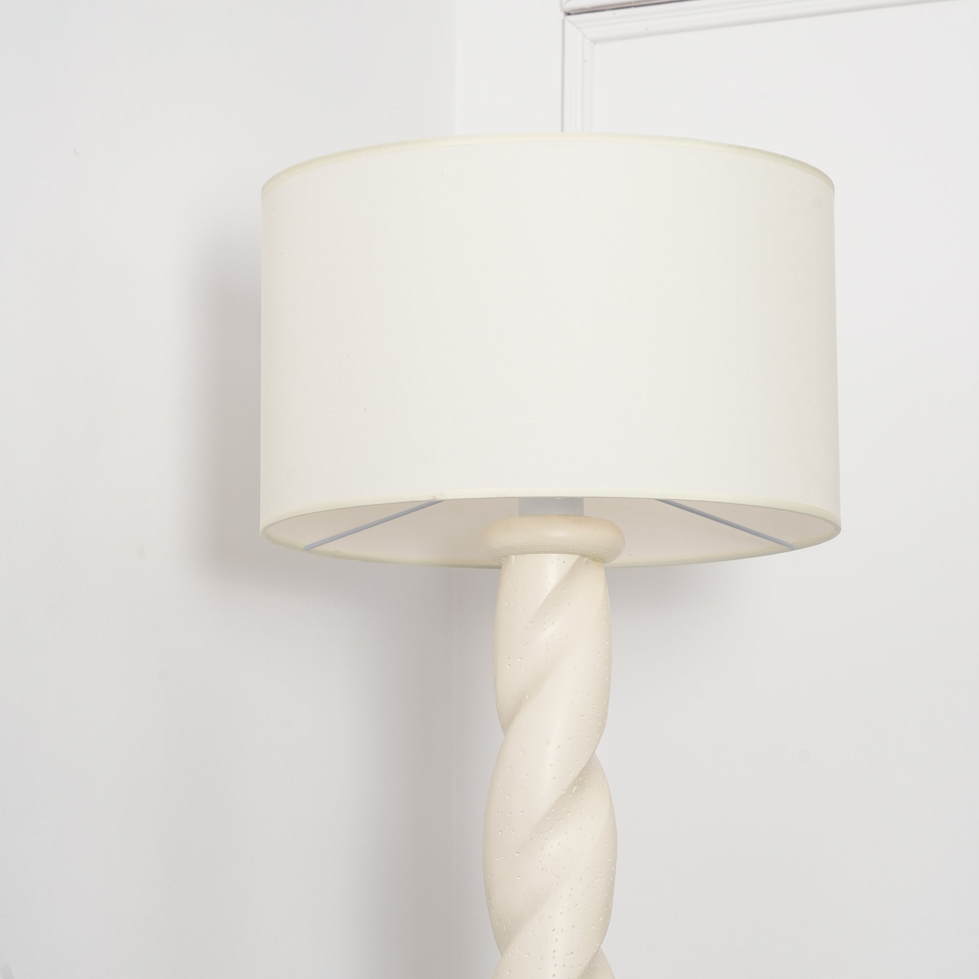 Voliril Artistic Resin Floor Lamp