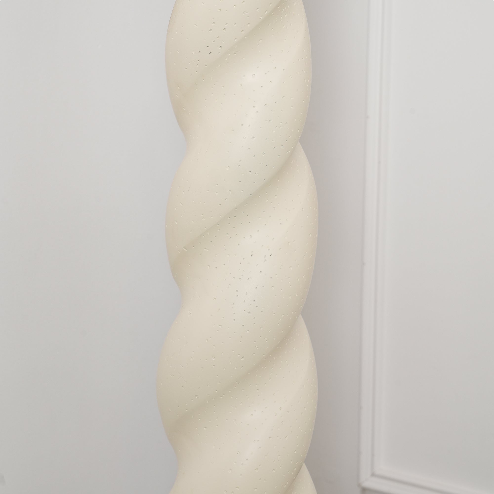 Voliril Artistic Resin Floor Lamp