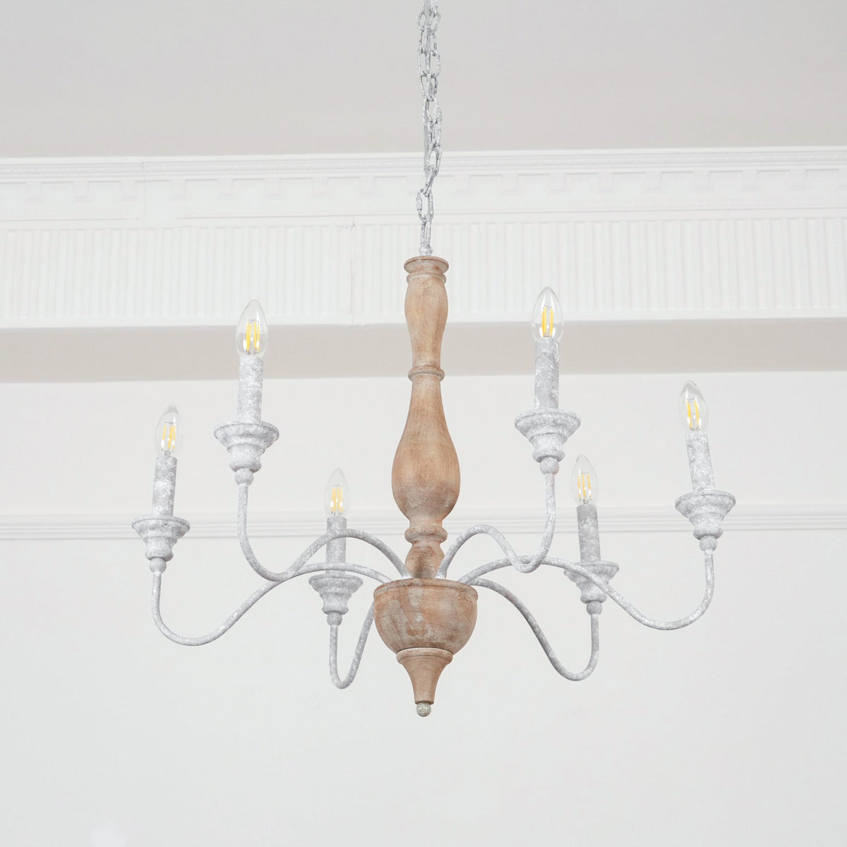 Eurloryra Chandelier