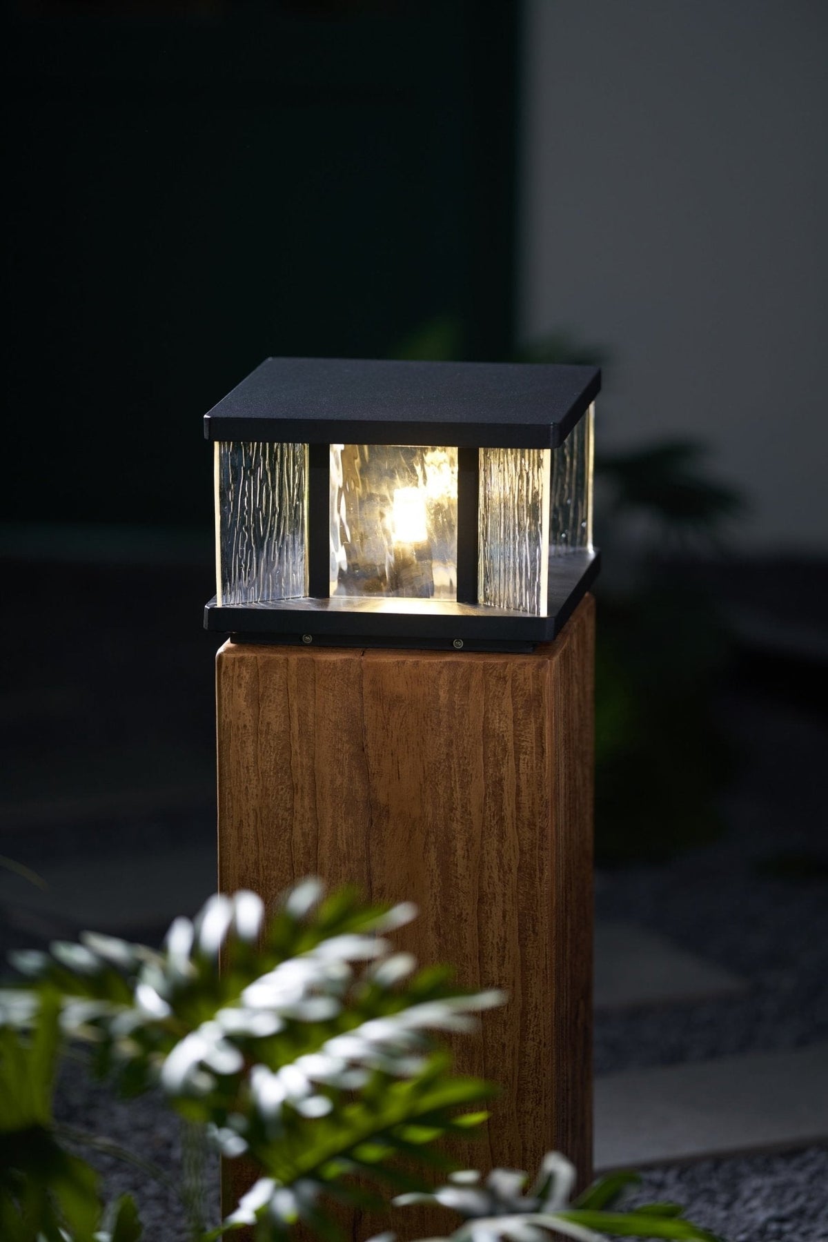 Jent Square Outdoor Light