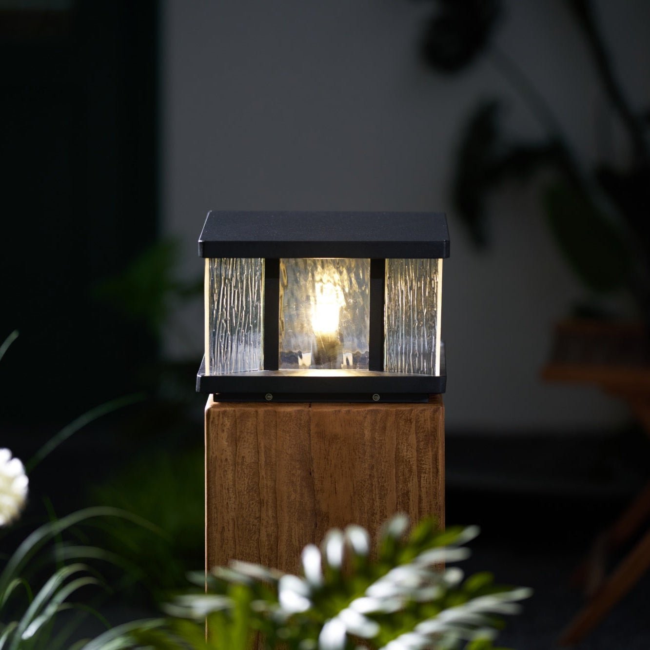 Jent Square Outdoor Light
