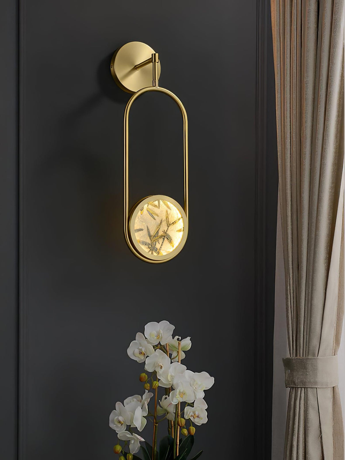 Casaraine Luxe Brass Wall Light