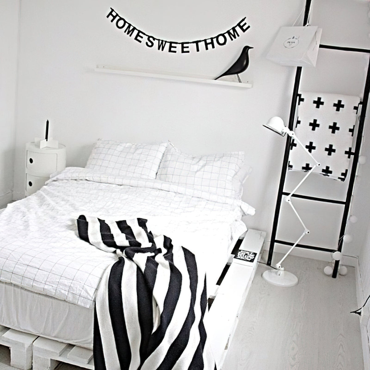 Orelalise Floor Lamp