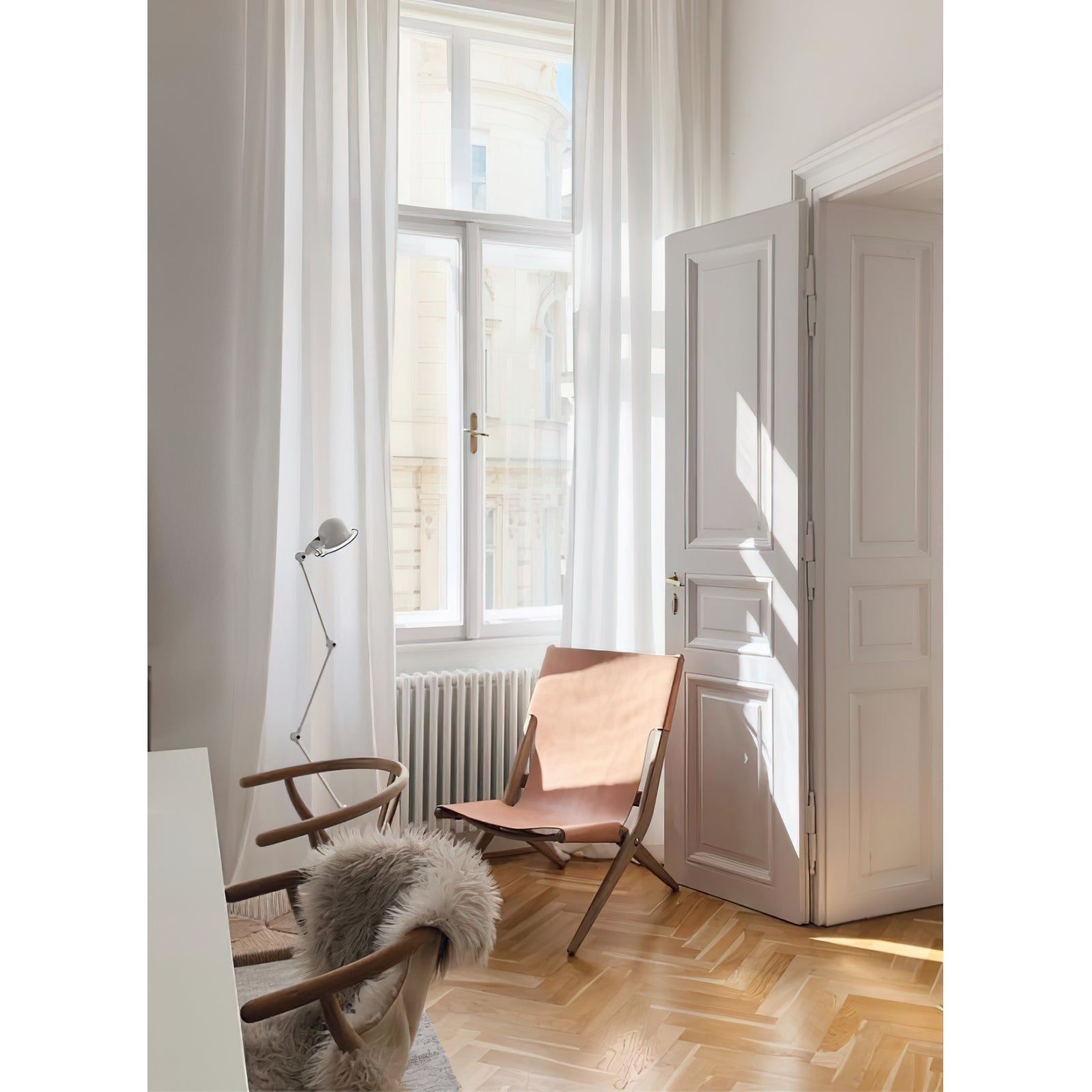 Orelalise Floor Lamp