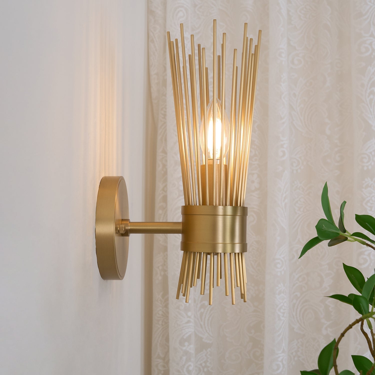 Thresher Postmodern Luxury Candle Brass Wall Light