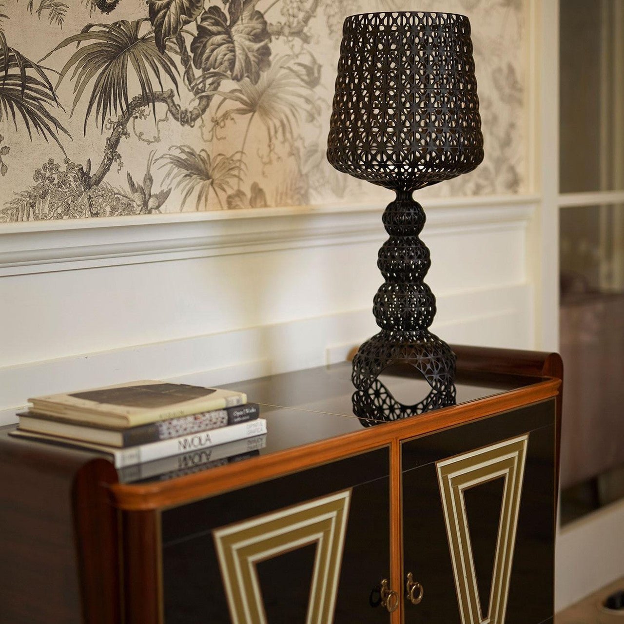 Lilah Acrylic Luxury Table Lamp