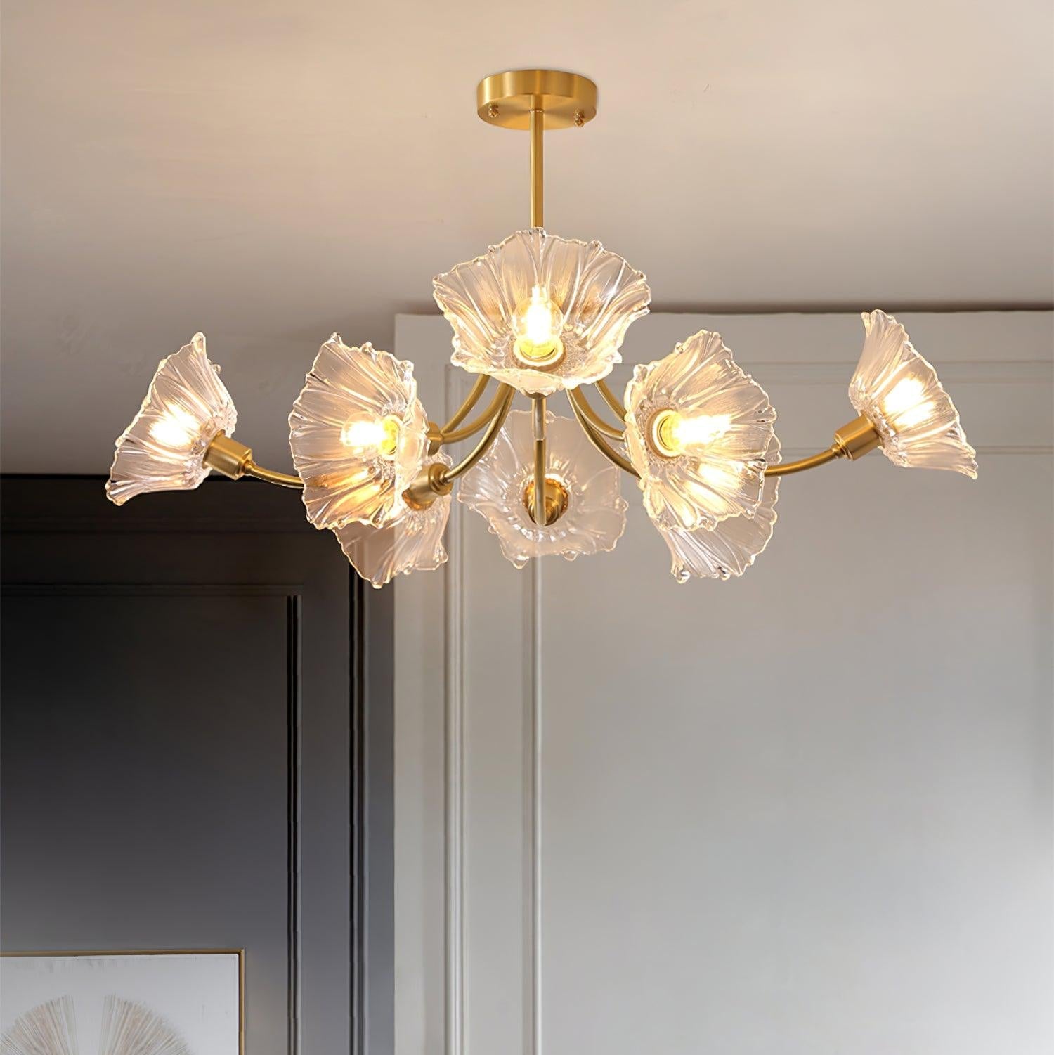 Lustra Chandelier Flower Glass with Brass Finish - Neutral Decor